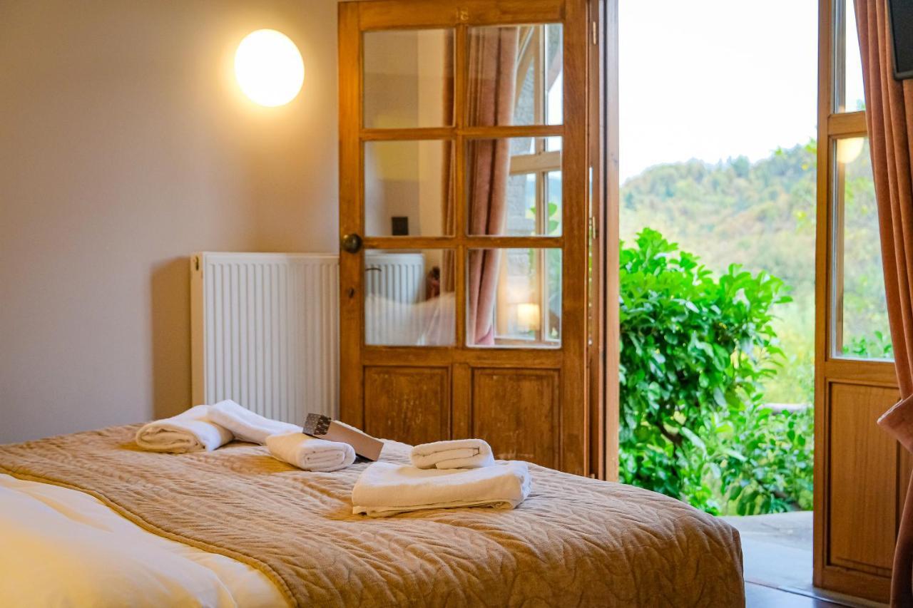 King Suite Spa Bath