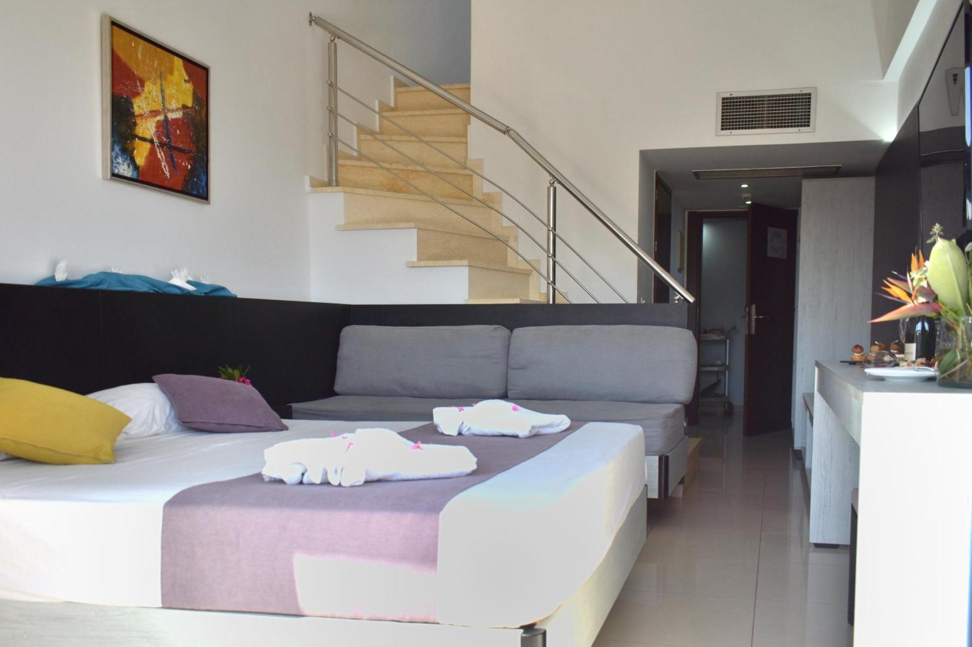 Duplex Quadruple Room