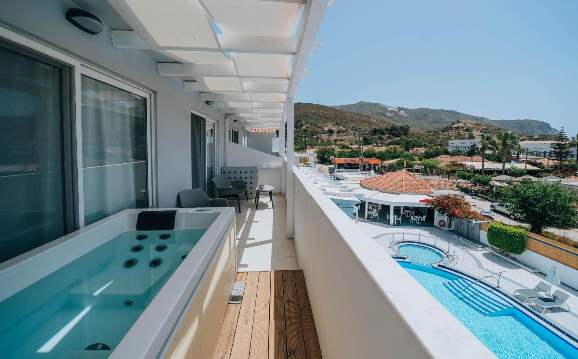 Superior Suite Private Jacuzzi