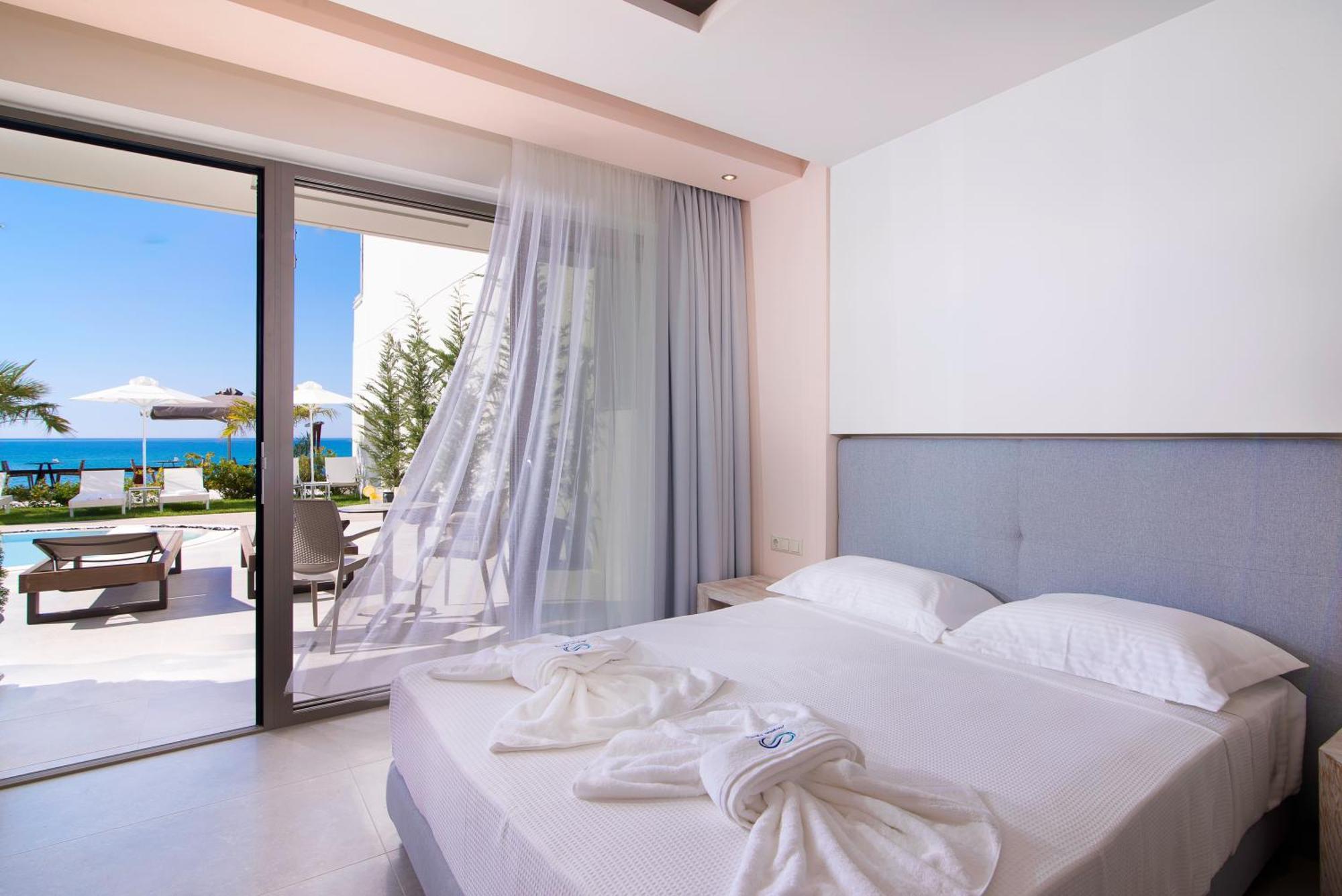 Deluxe Triple Room Sea View