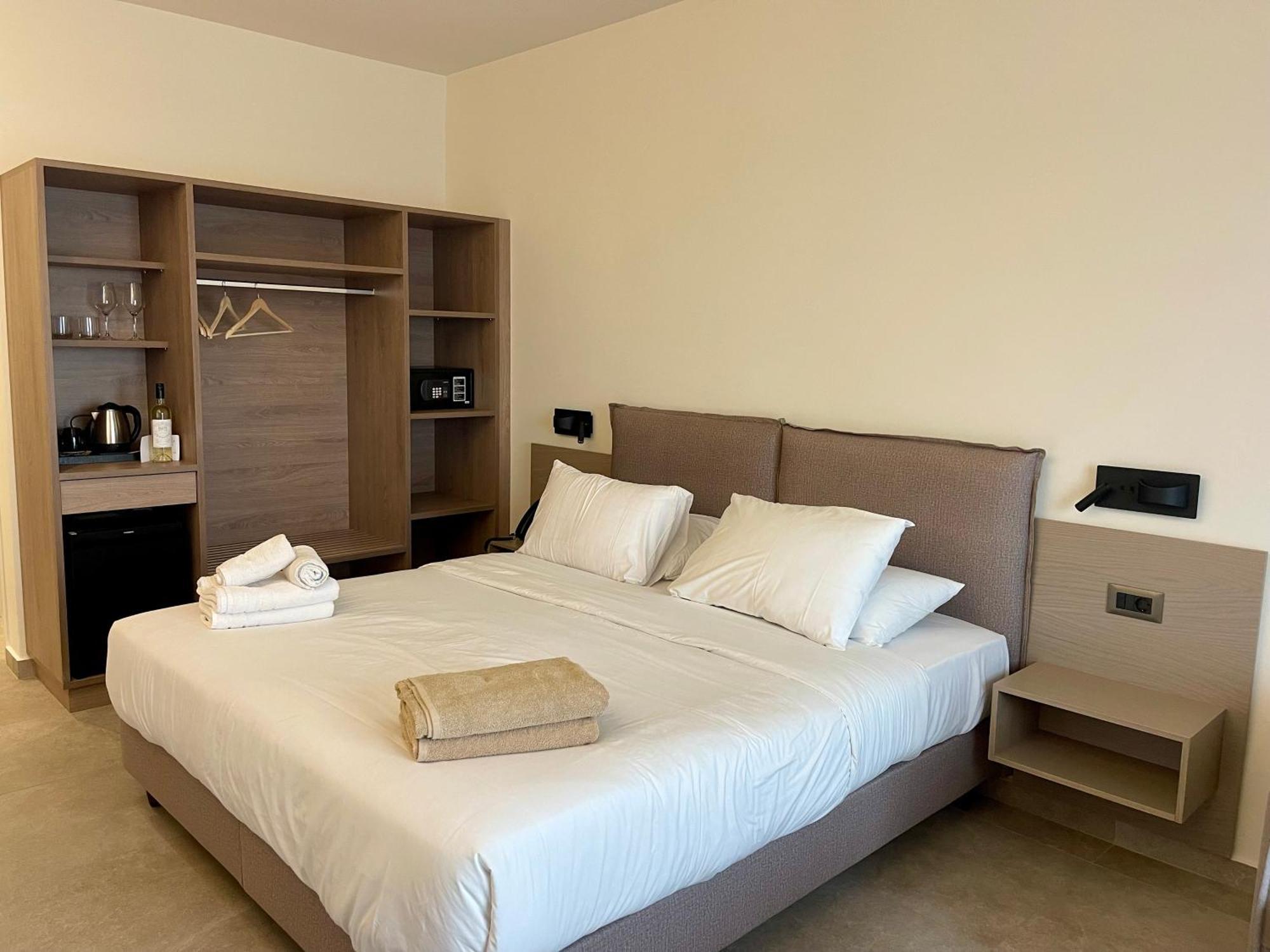 Double Room Side Sea View