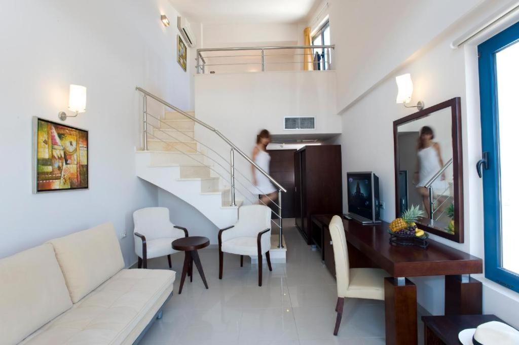 Duplex Quadruple Room