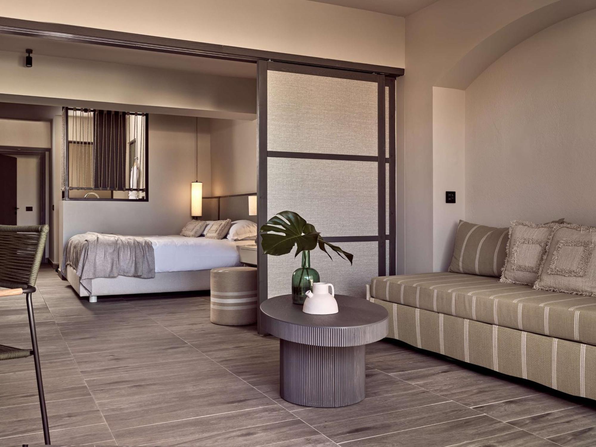 Evergreen Junior King Suite Balcony