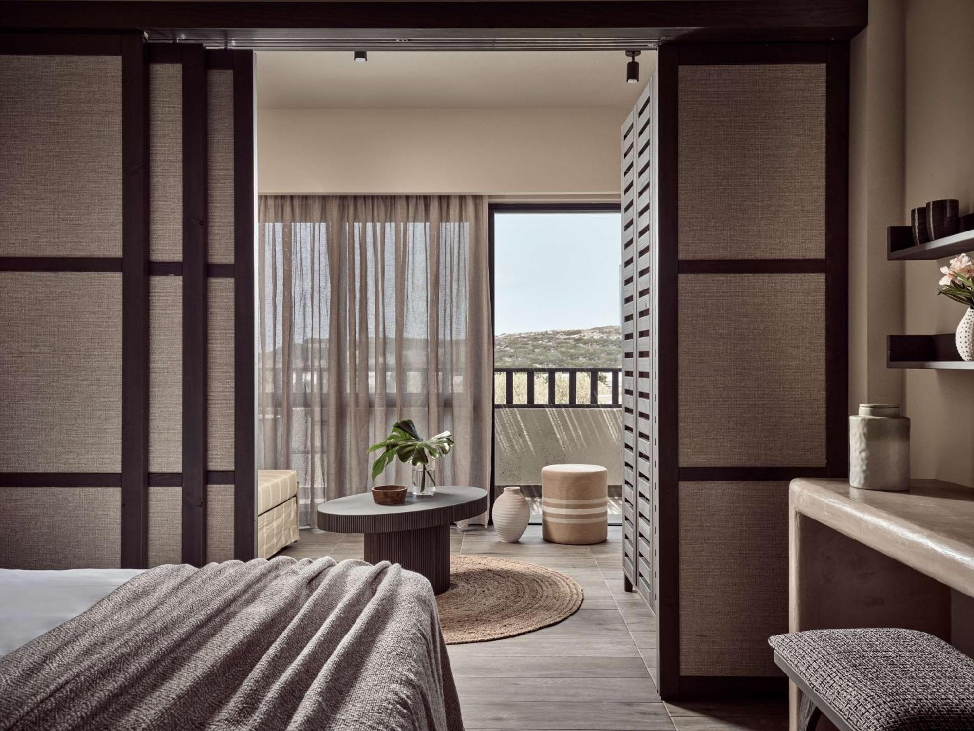 Evergreen Junior King Suite Balcony