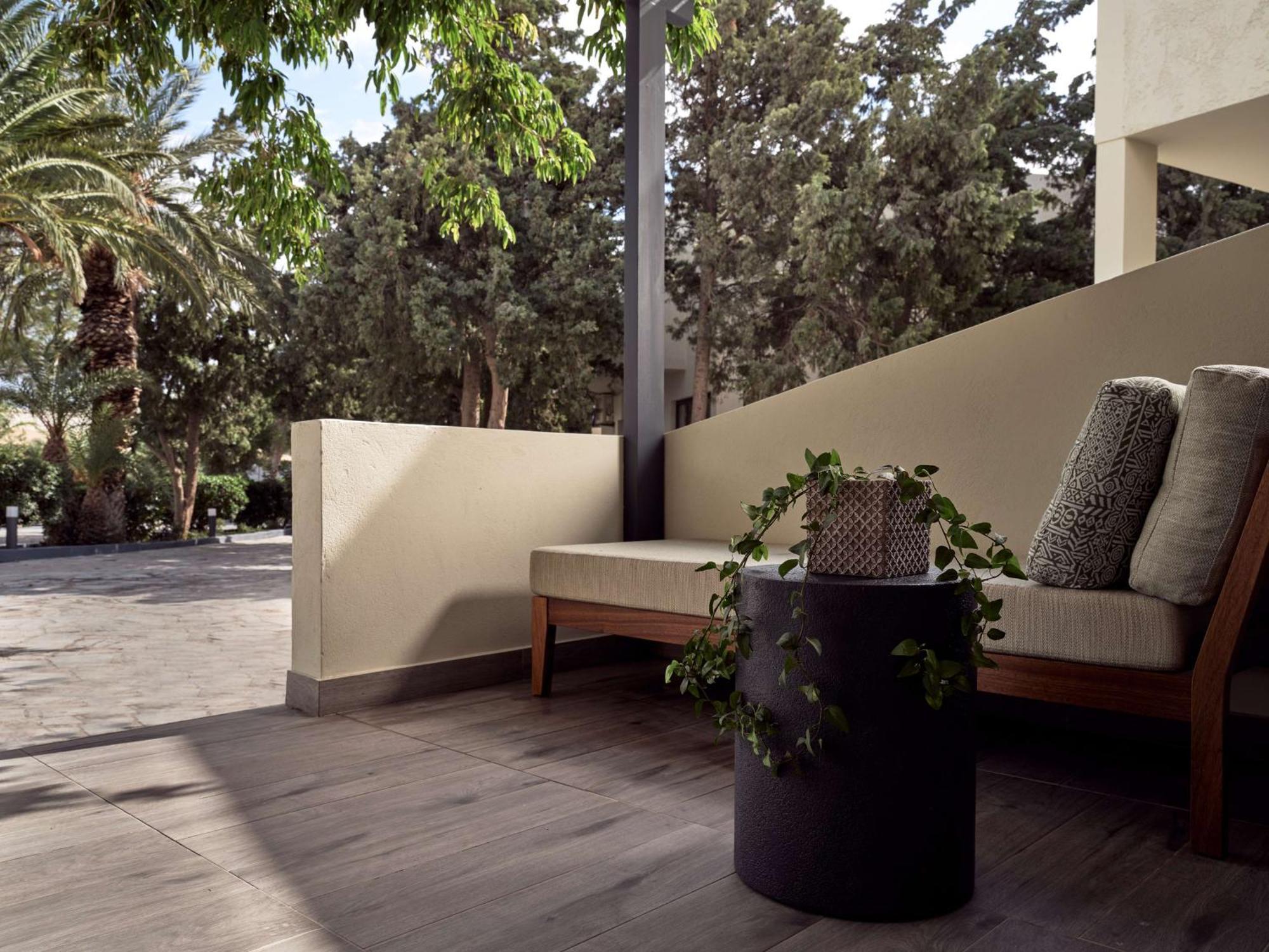Aterre Retreat King Room Terrace