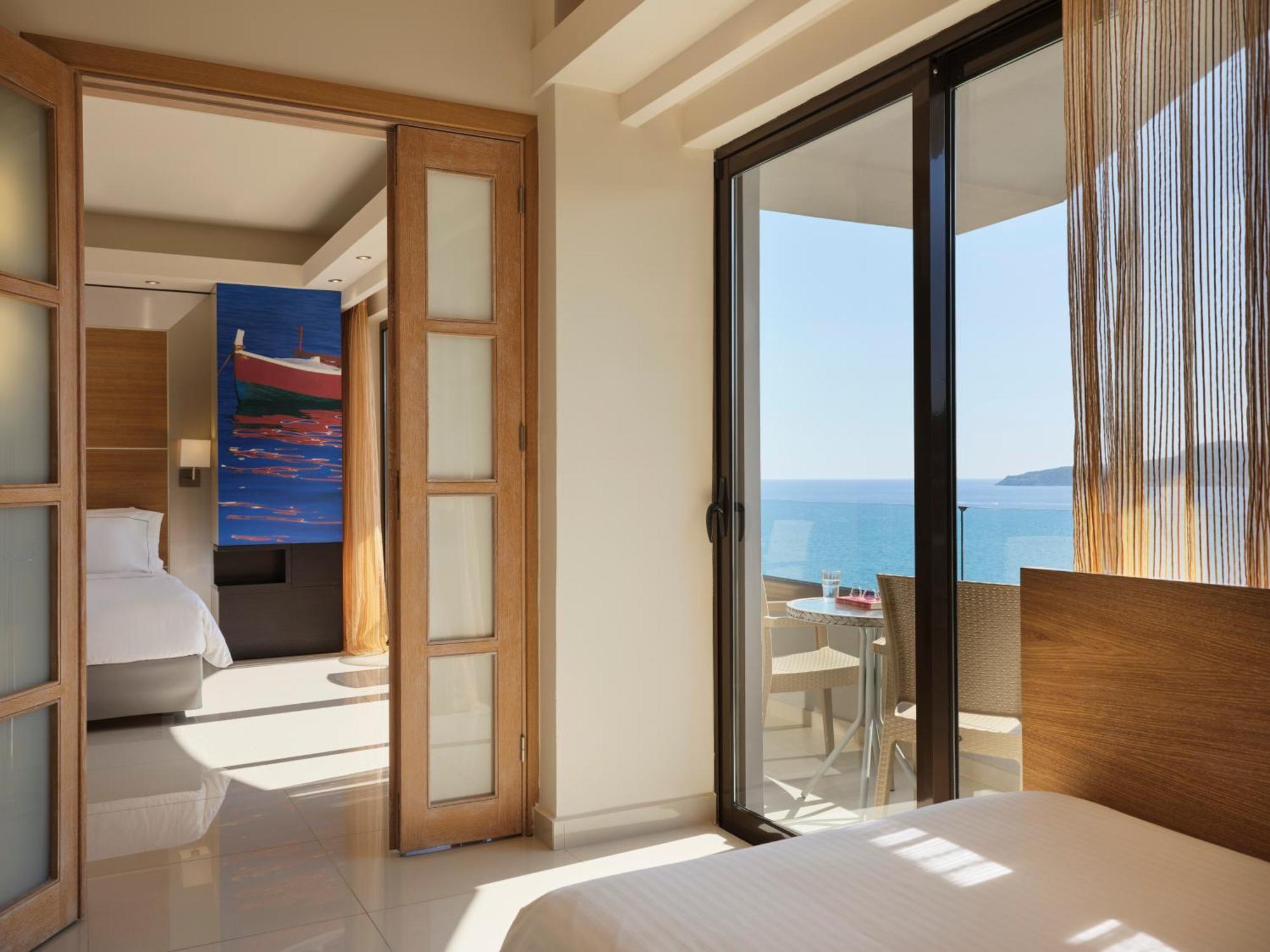 Superior Family Room with Side Sea View