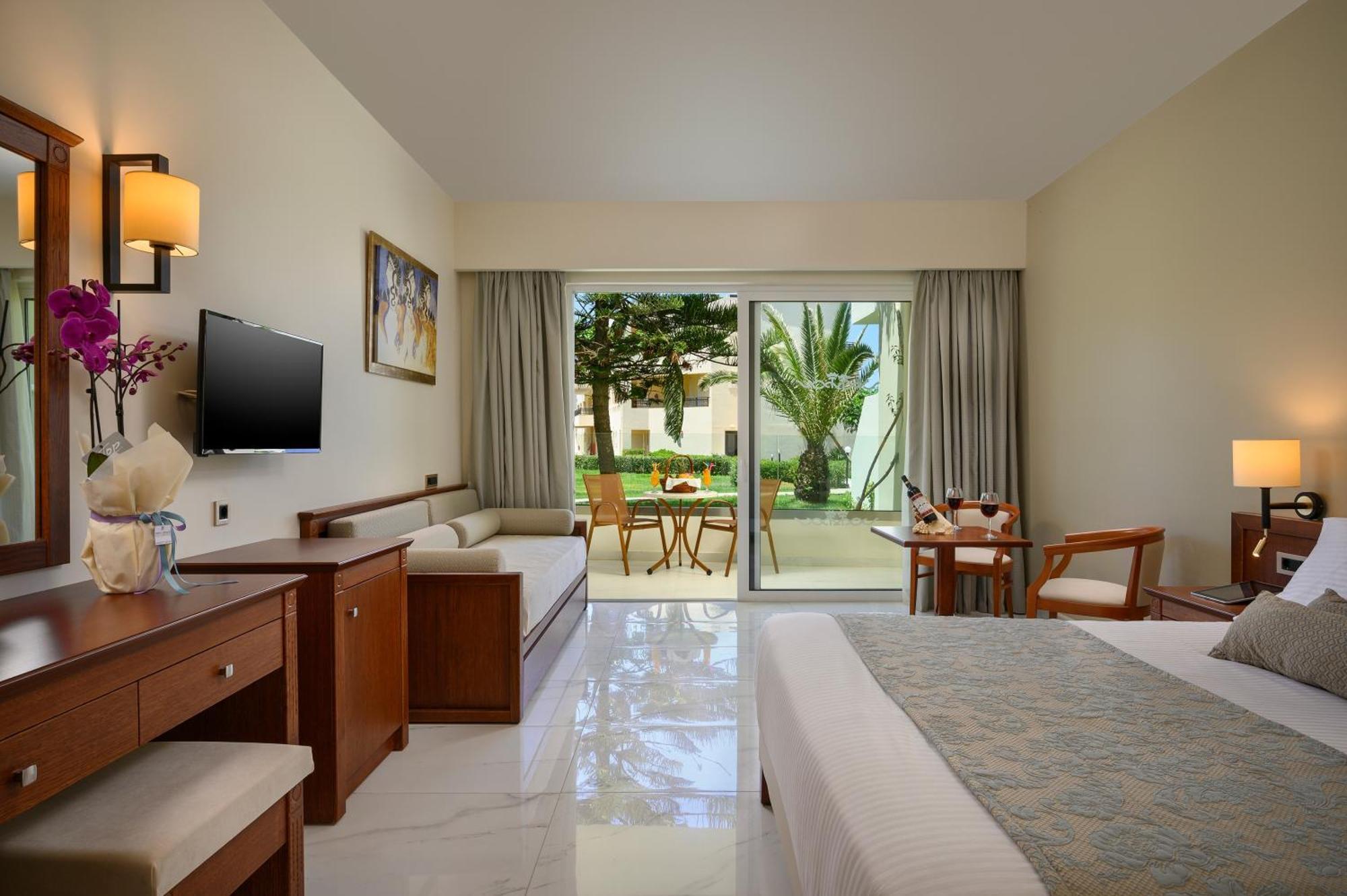 Twin Room Side Sea View