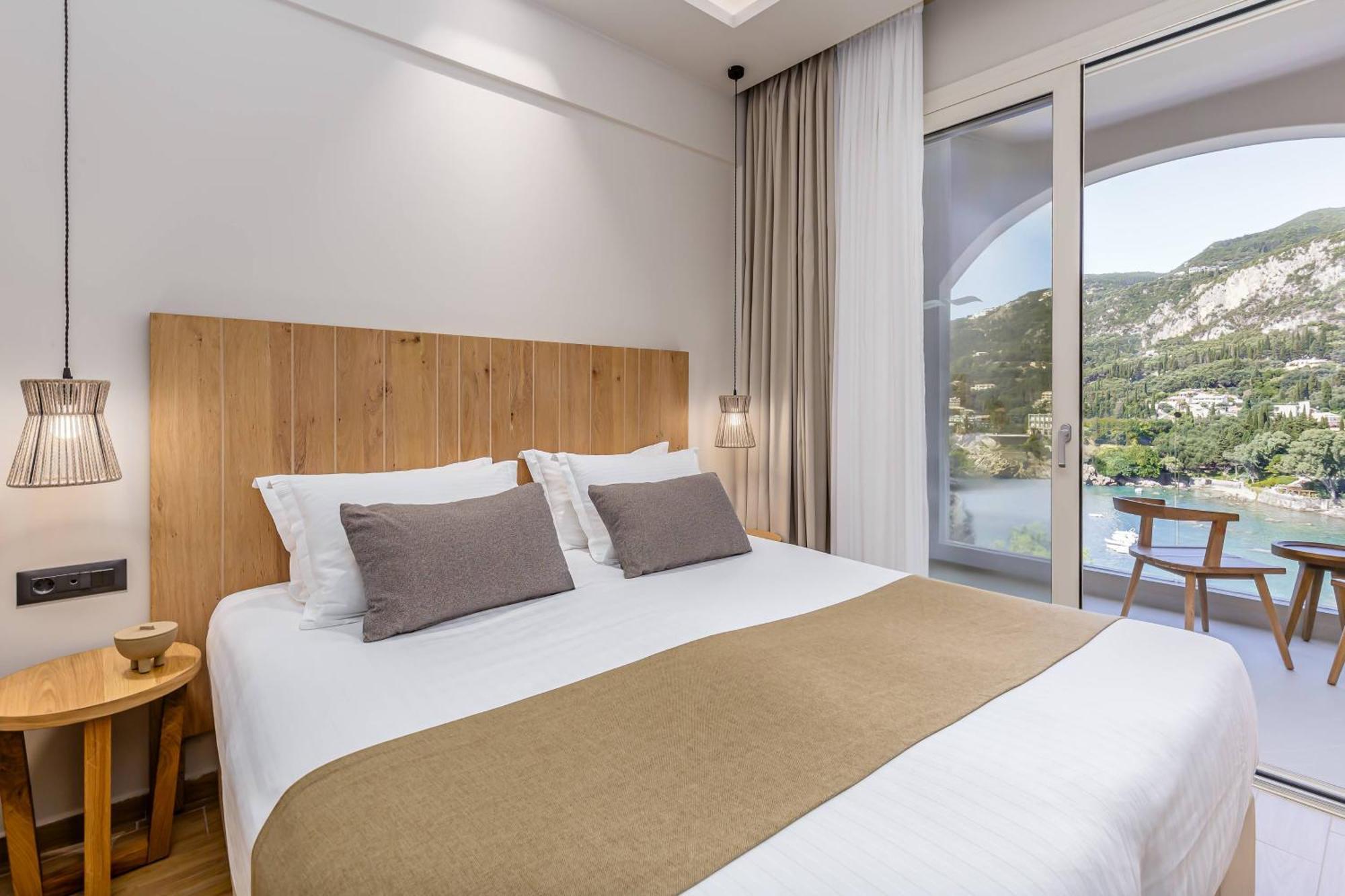 Superior West Side Bay view Room