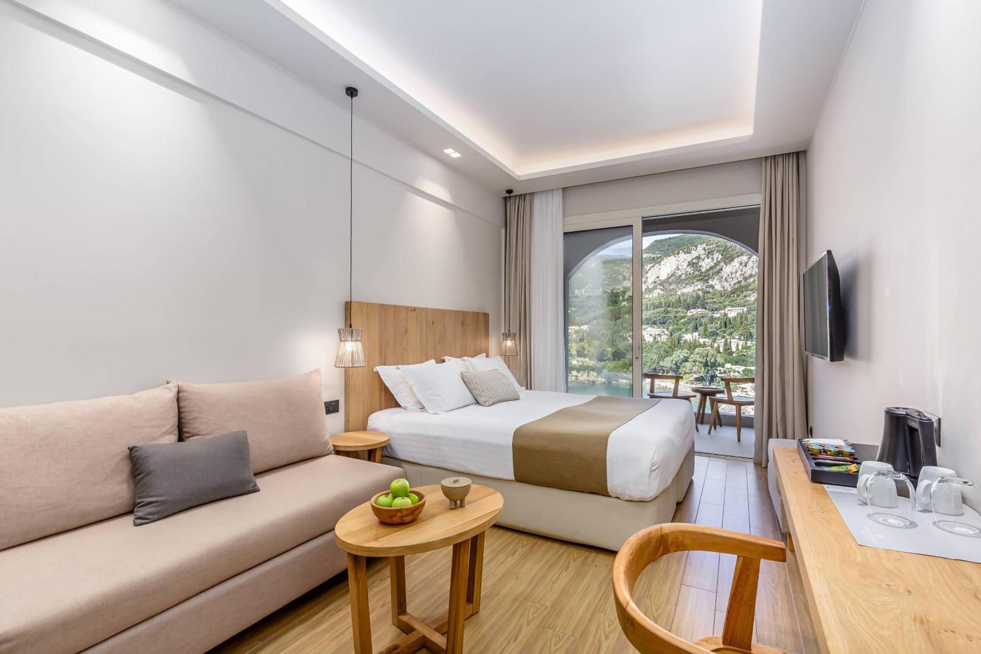 Superior West Side Bay view Room