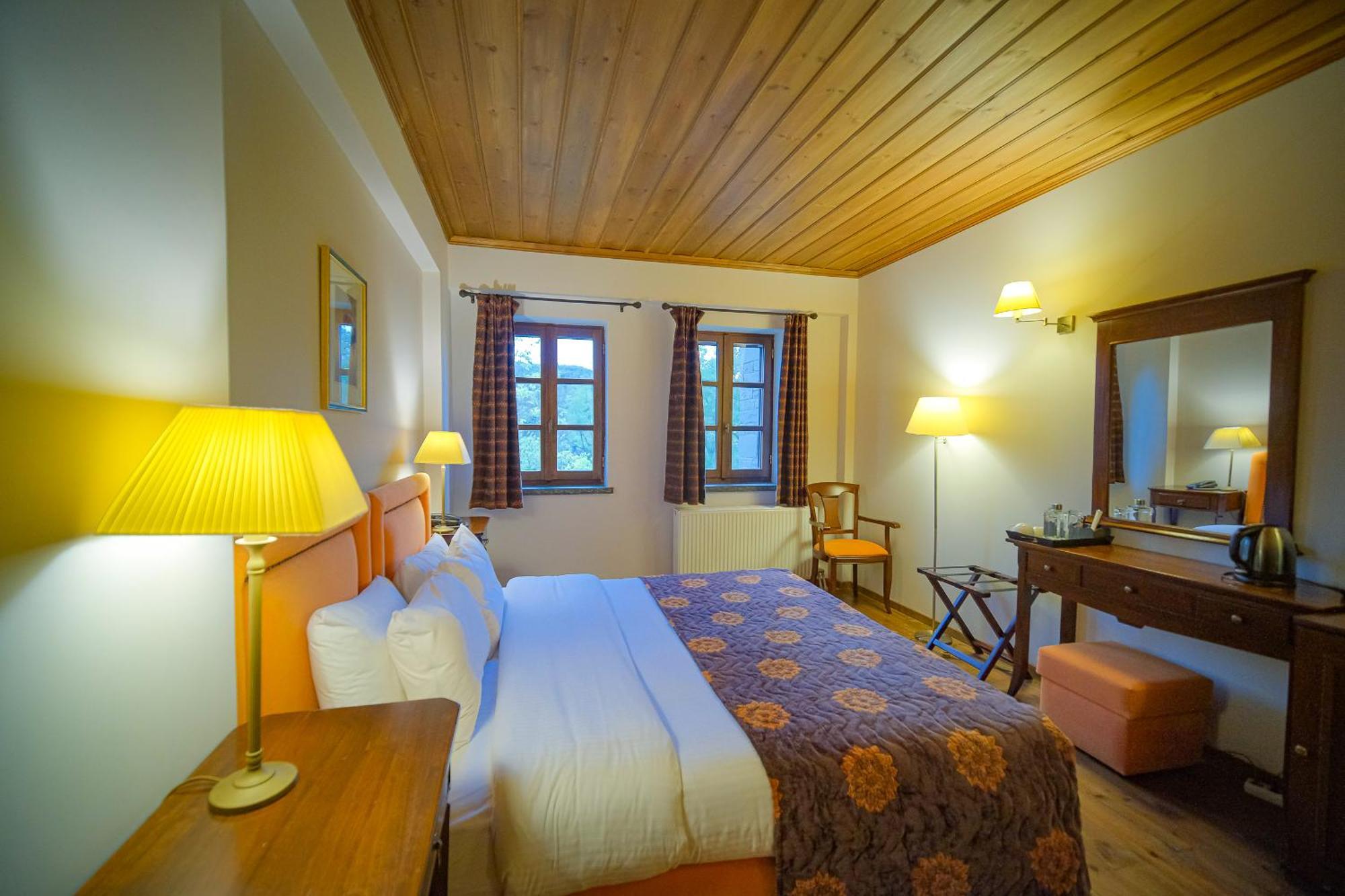 Junior Suite Mountain View
