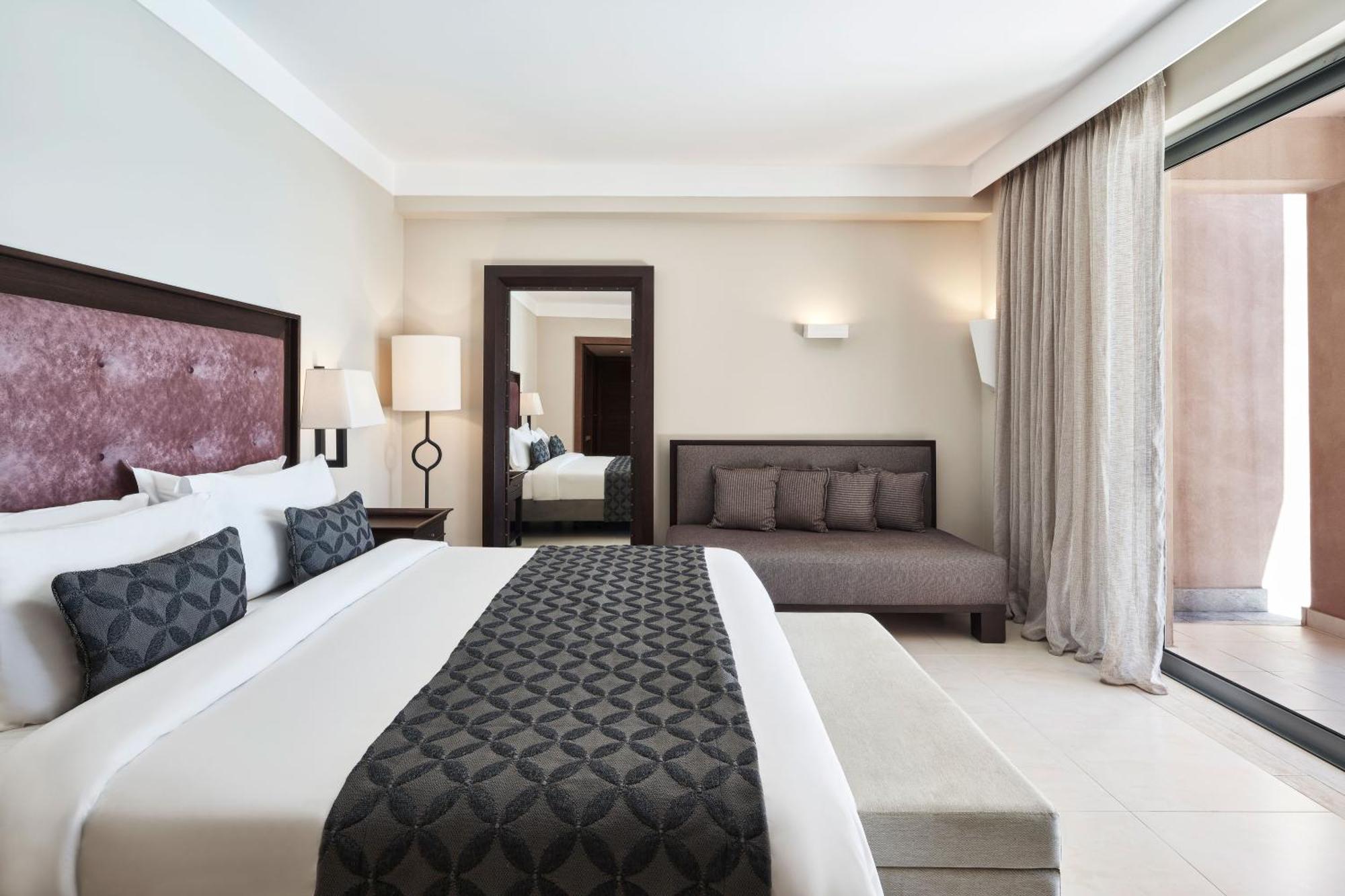 Twin or Double Room Inland View
