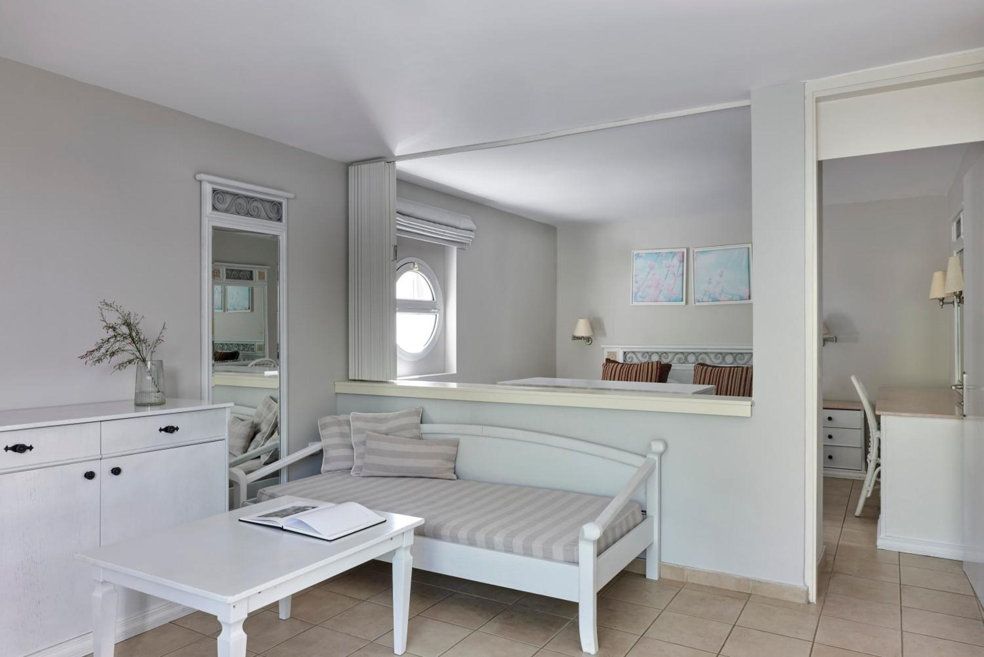 One Bedroom Family Room Inland View Annex Building