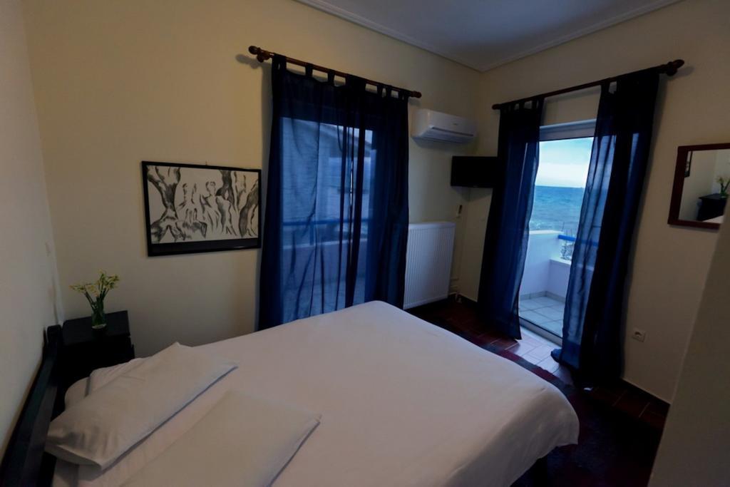 Double or Twin Room Side Sea View