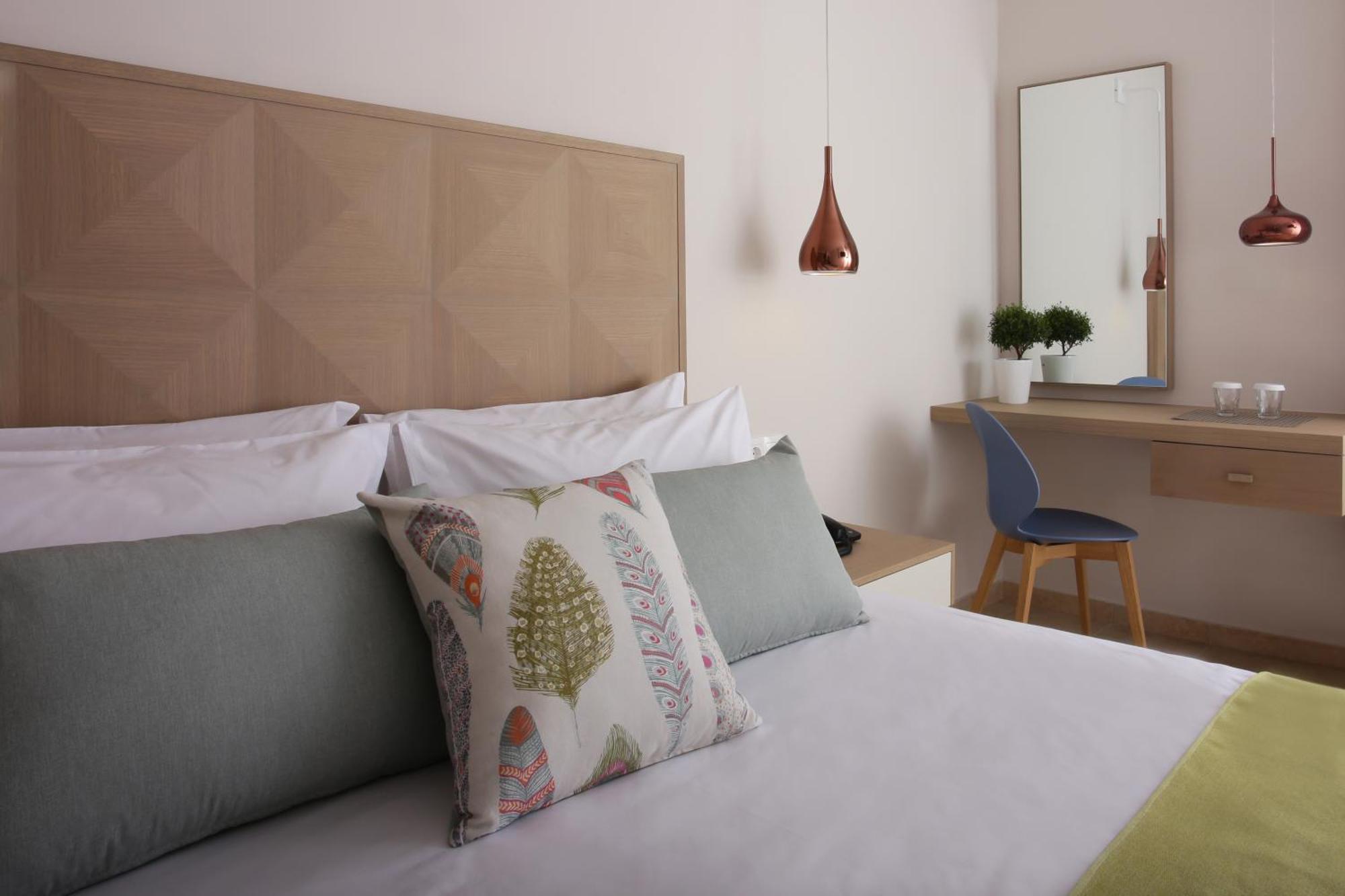 Superior Double or Twin Room Garden View