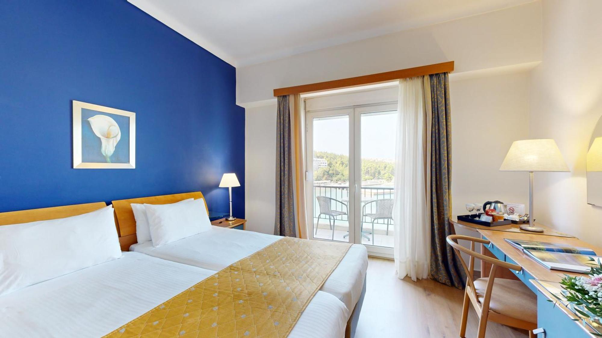 Classic Twin Room Sea View