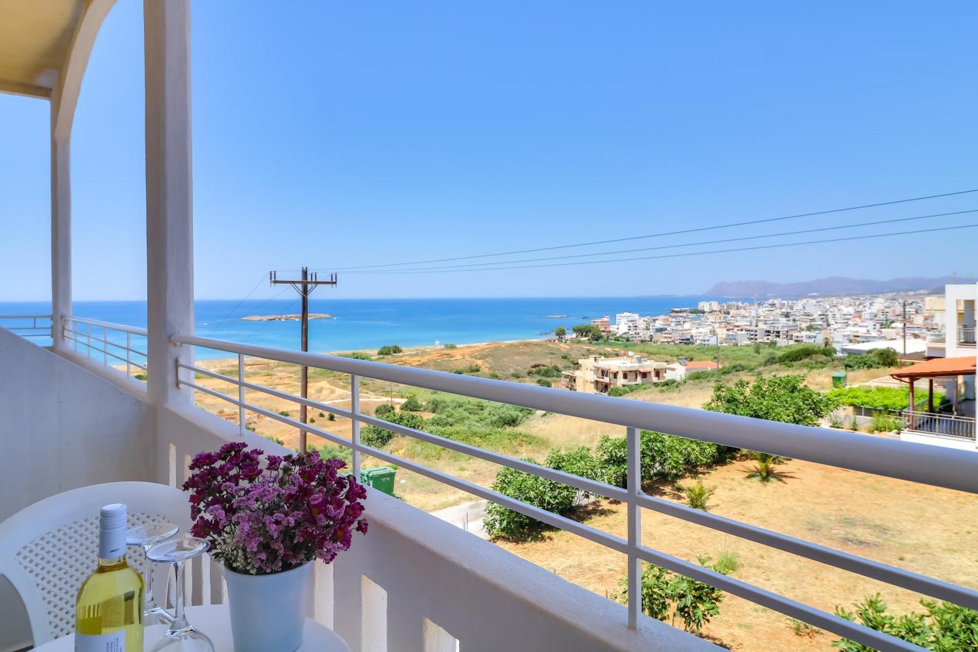 Double or Twin Room Side Sea View
