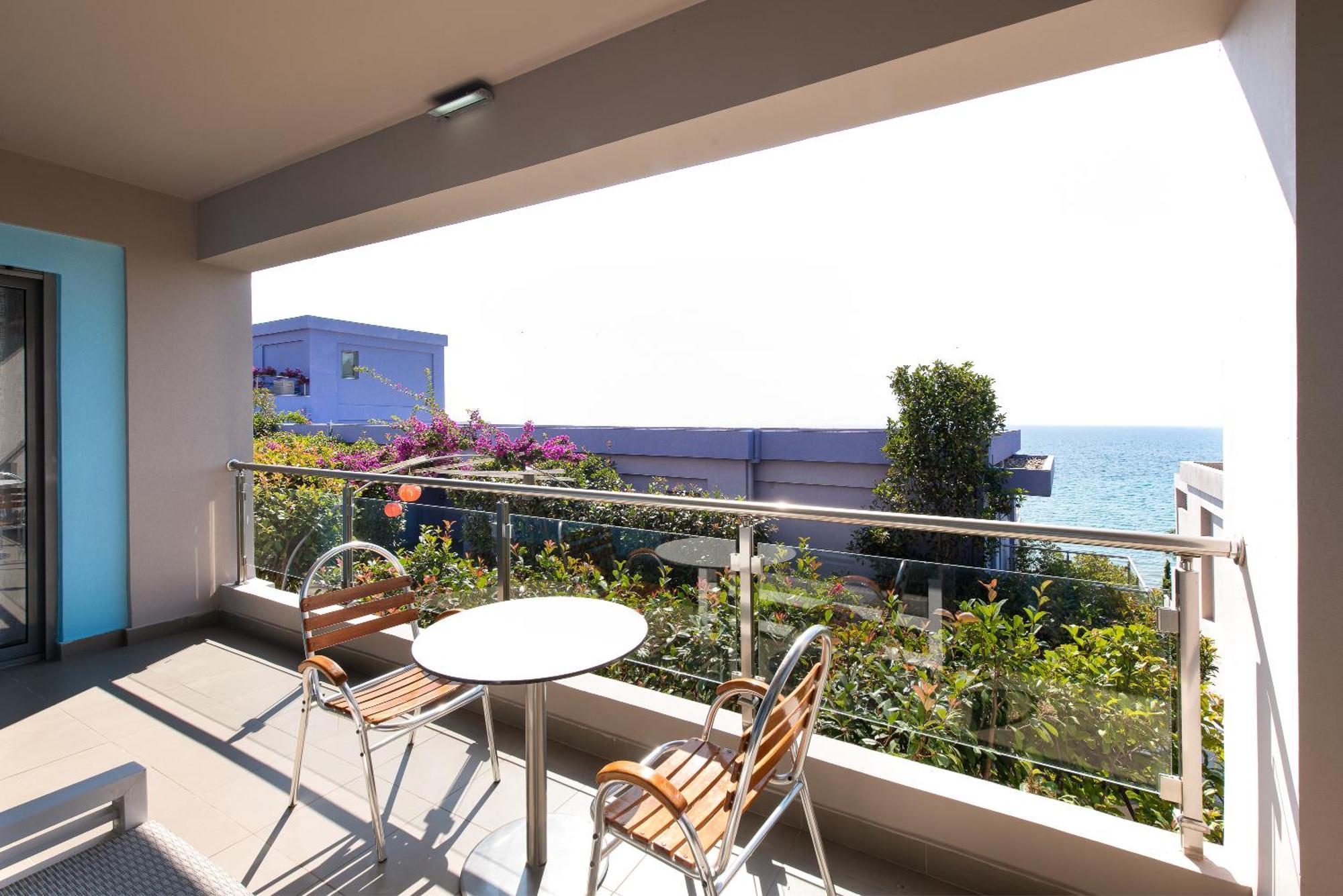 Suite Side Sea View
