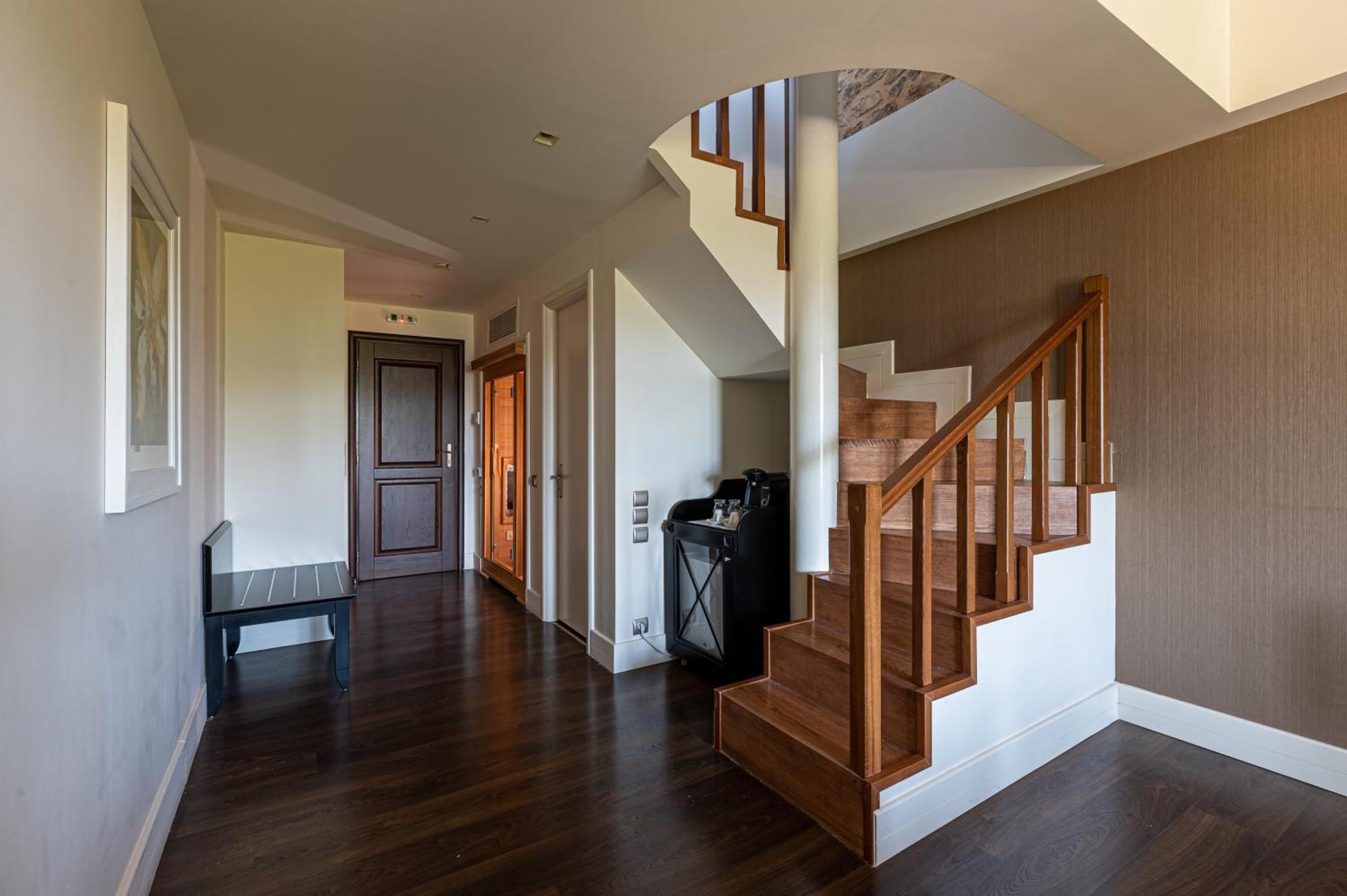 Luxury Suite