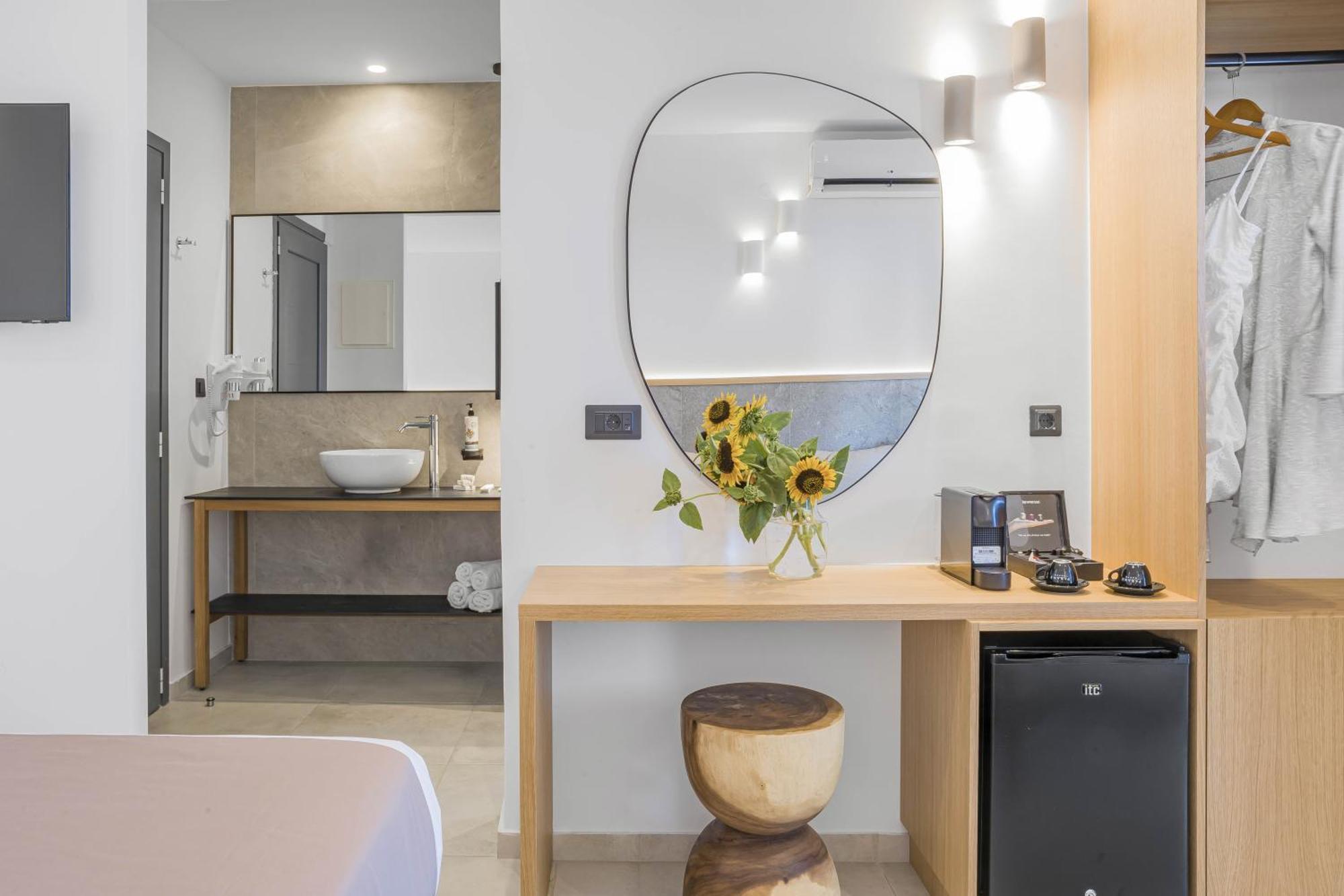 Deluxe Double or Twin Room Garden View