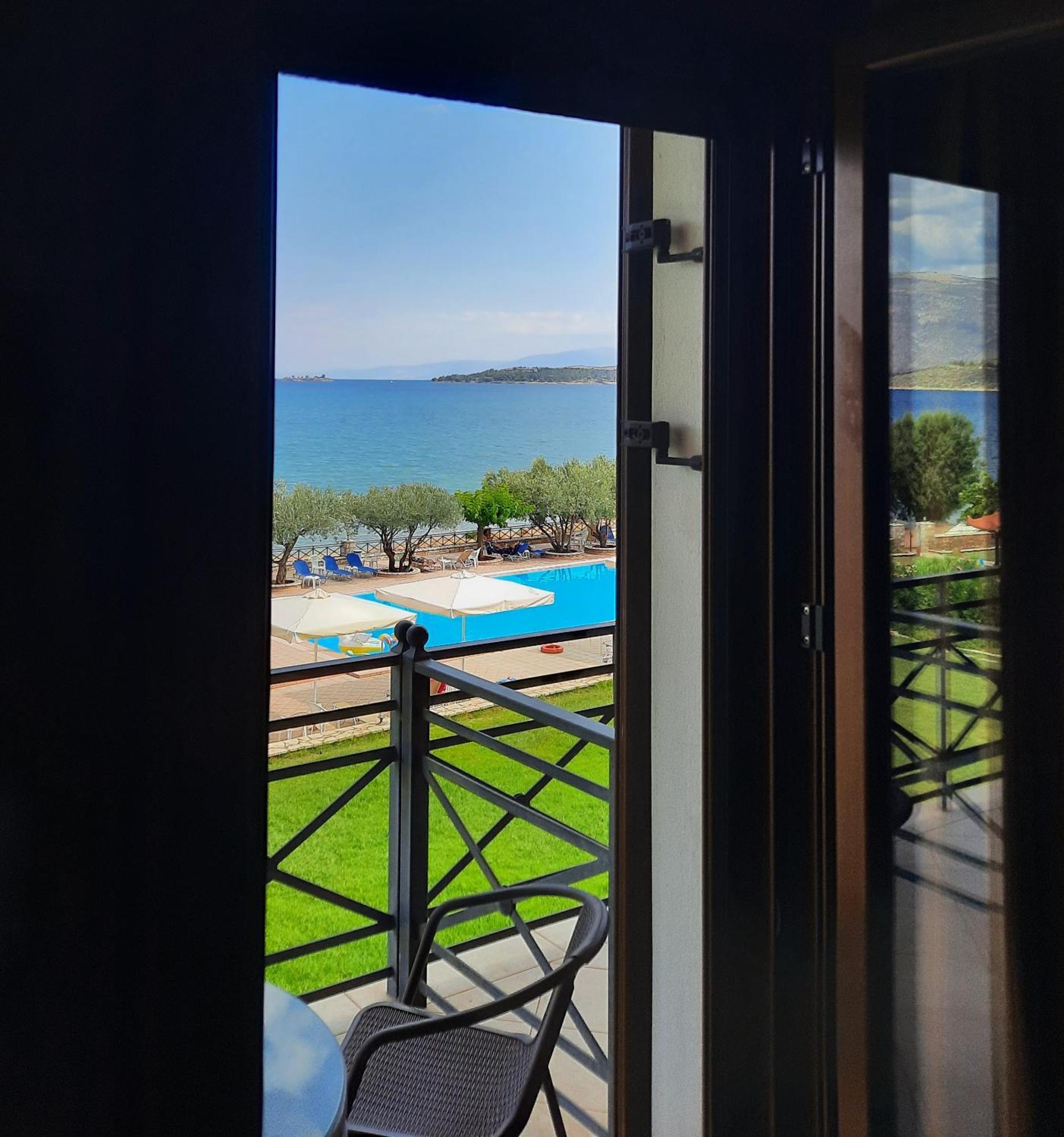 Double or Twin Room Sea View