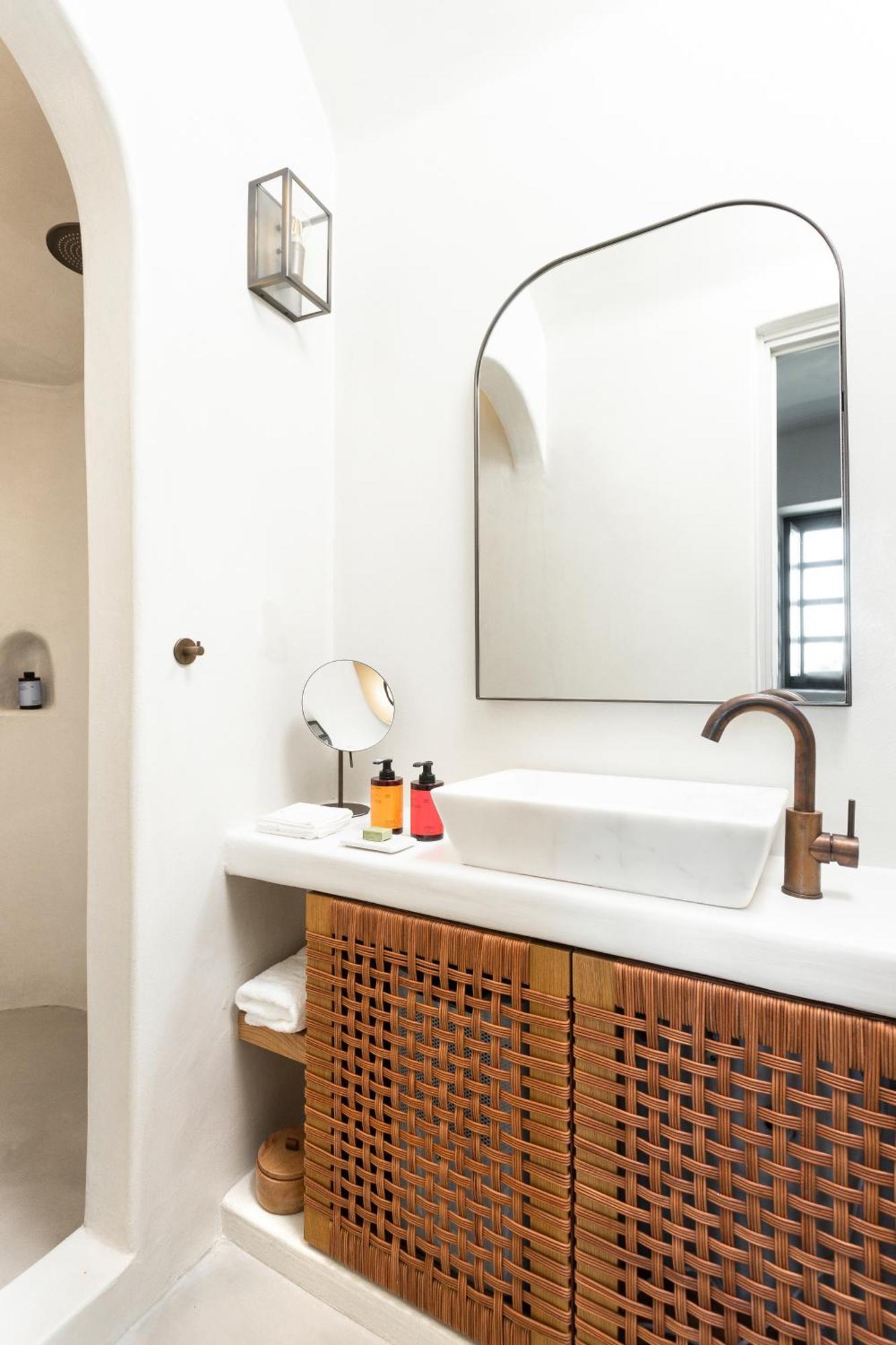Cycladic Suite