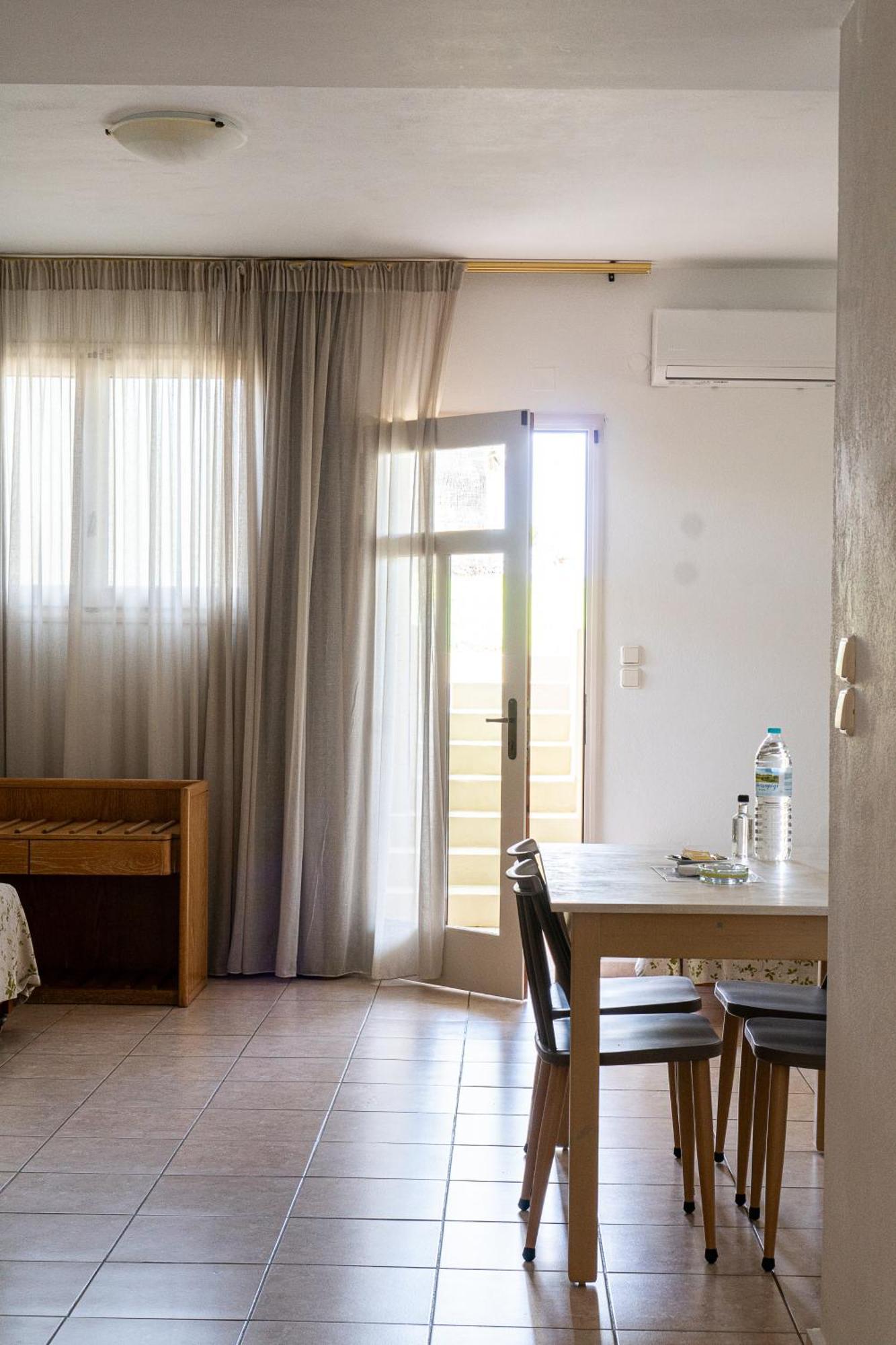 Economy One-Bedroom Apartment
