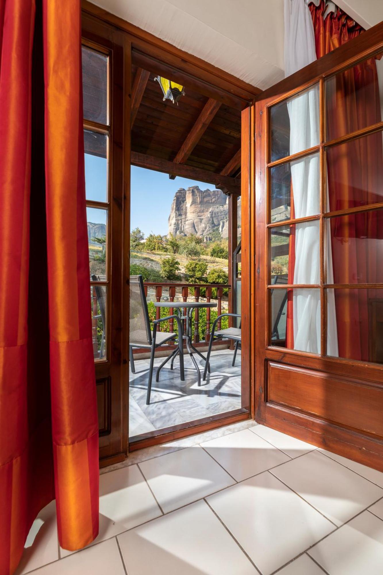 Standard Triple Room Meteora View