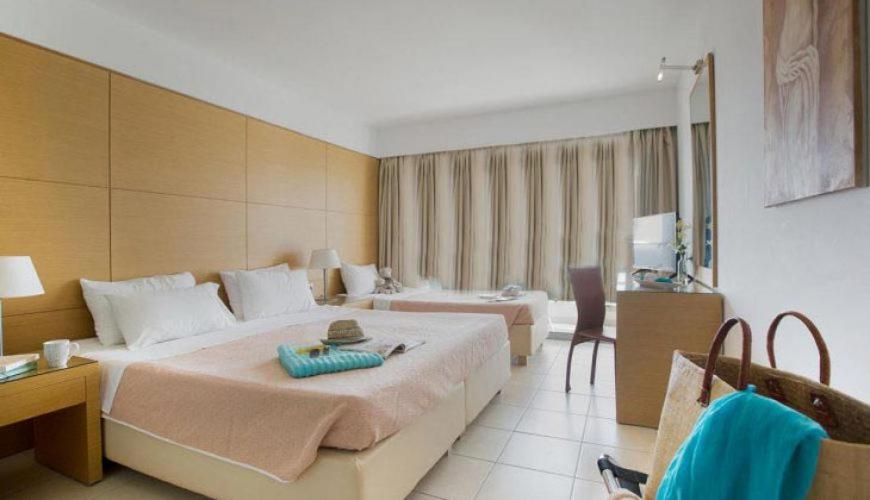 Double or Twin Room Side Sea View