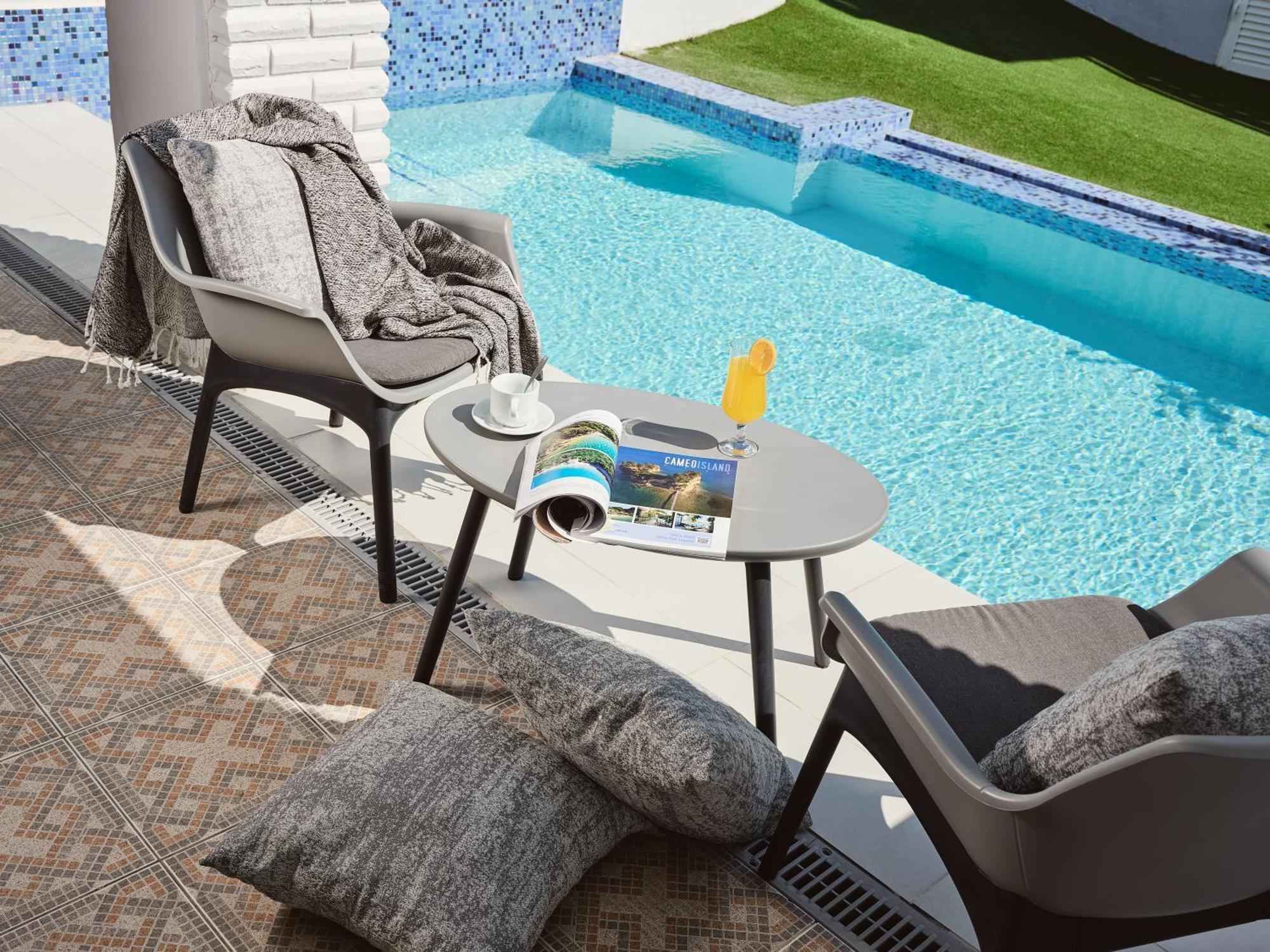 Master Suite Private Pool