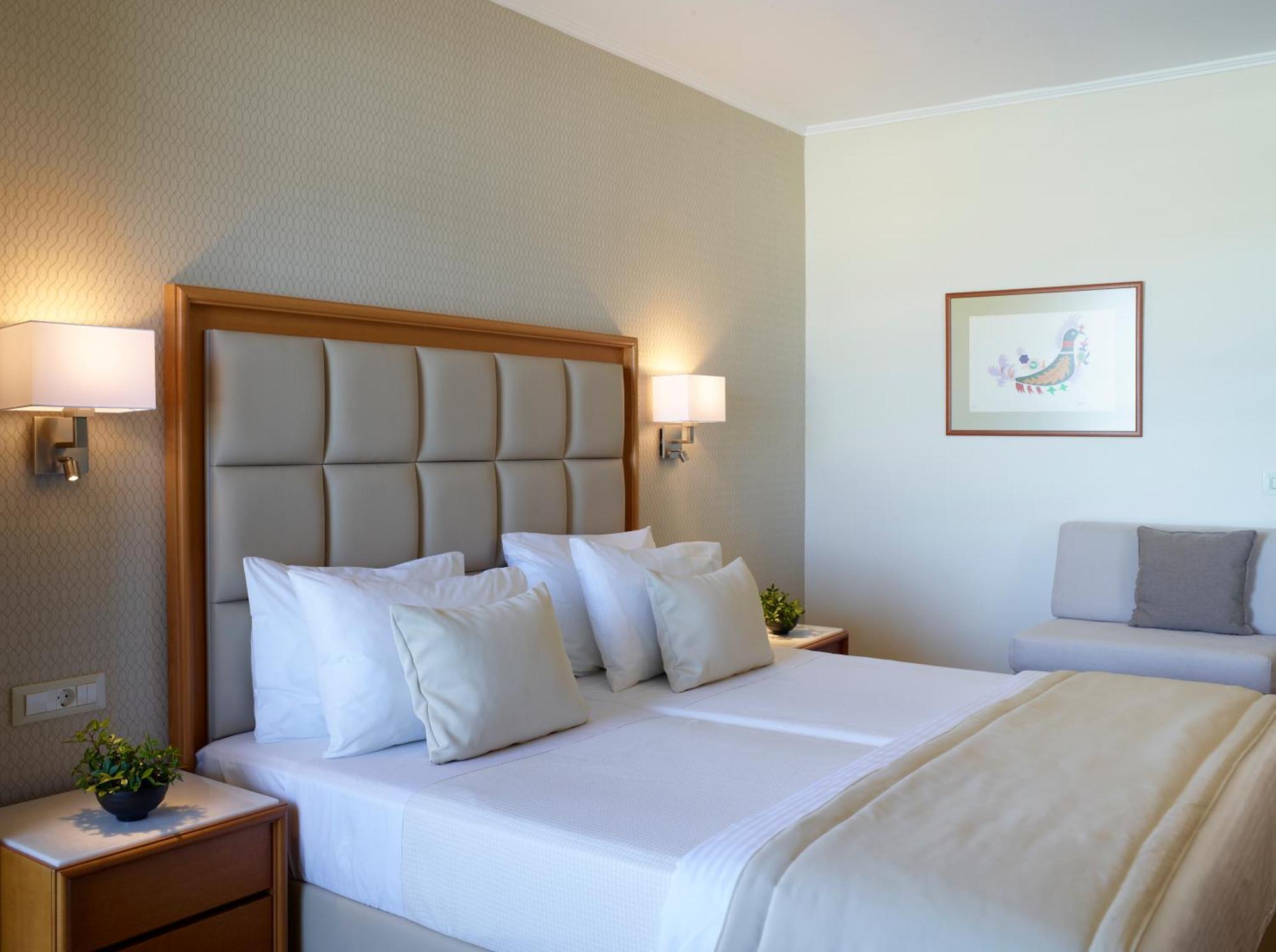 Twin Room Side Sea View