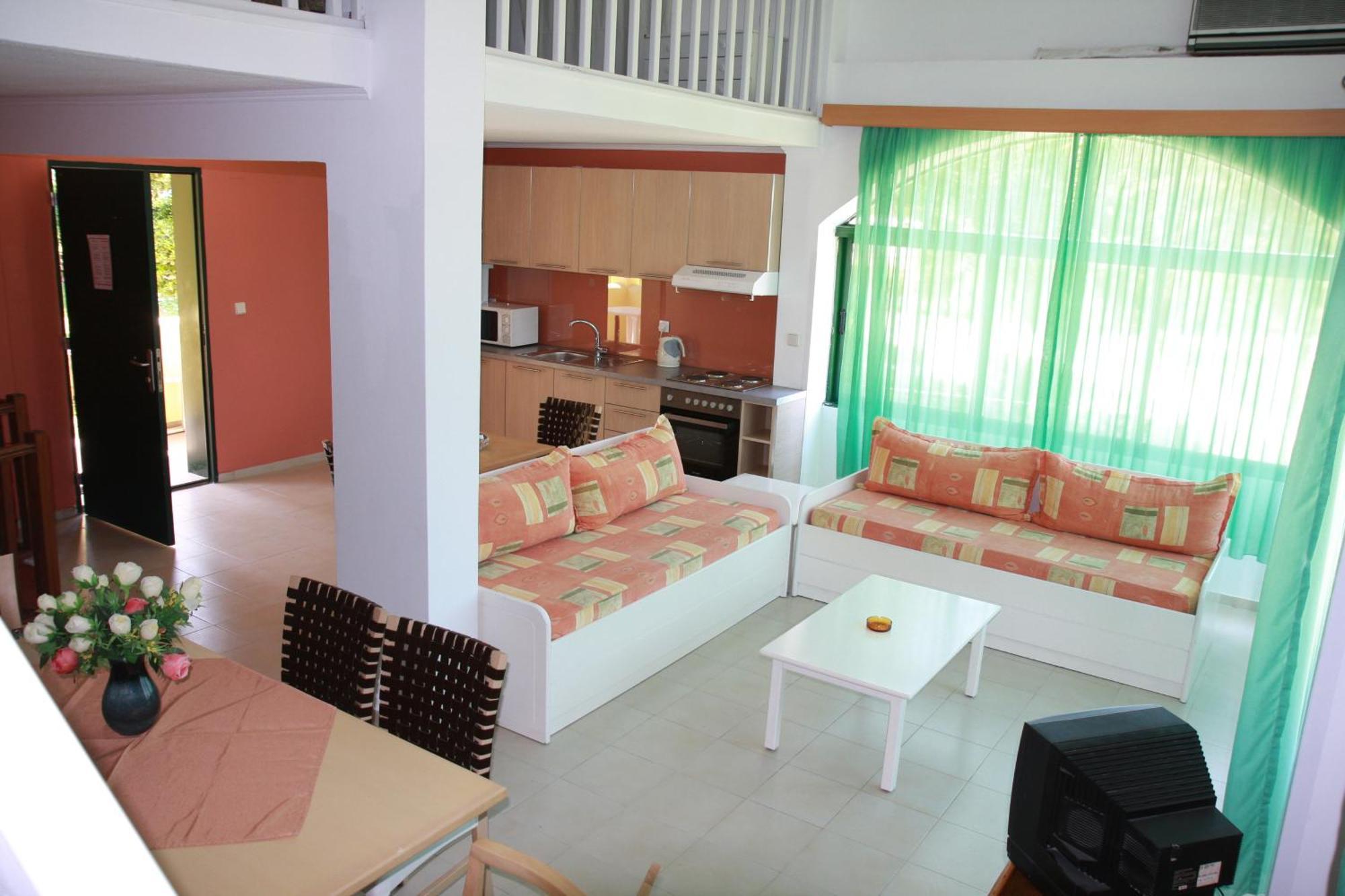 Three-Bedroom Villa Garden View