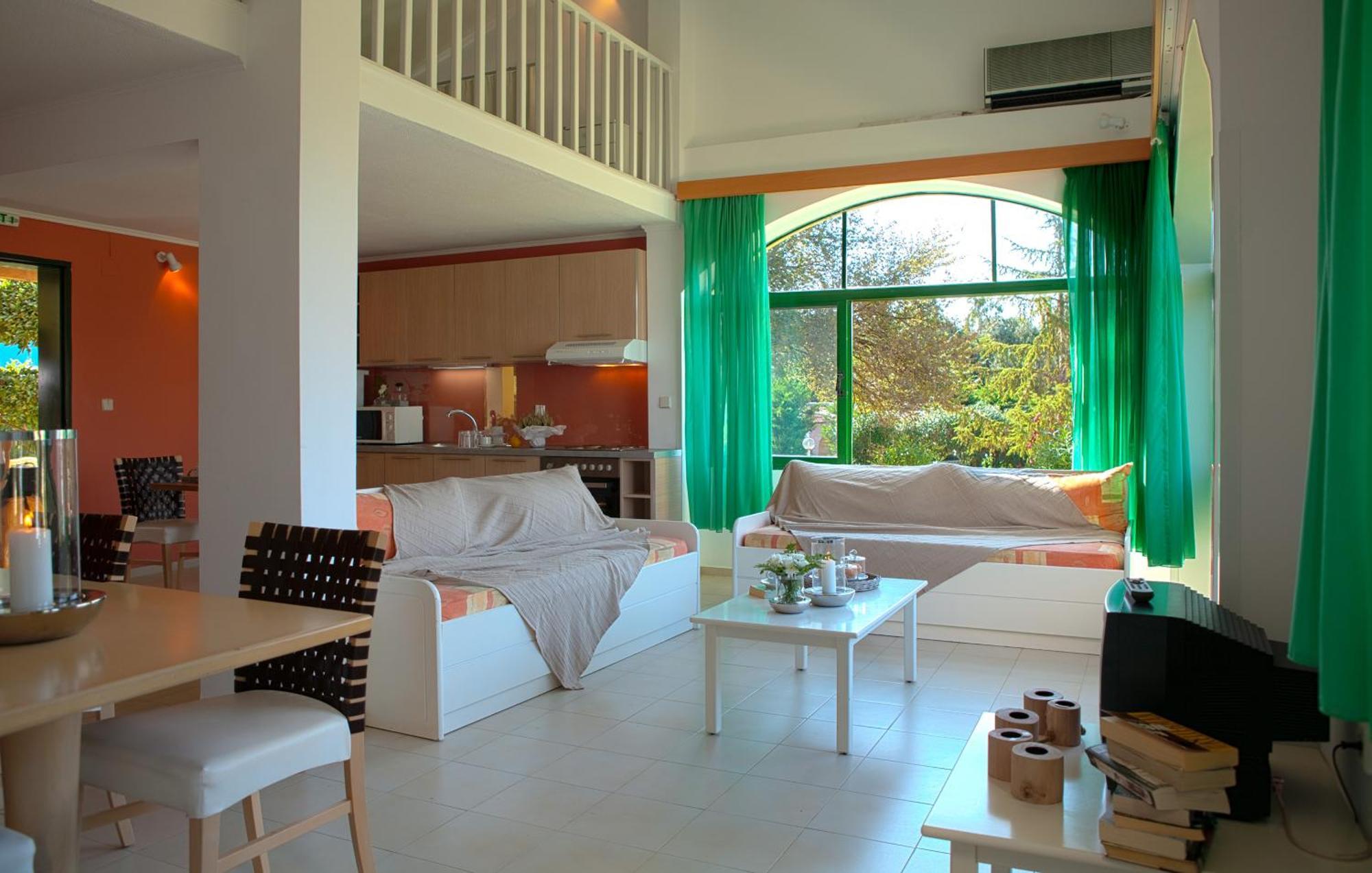Three-Bedroom Villa Garden View