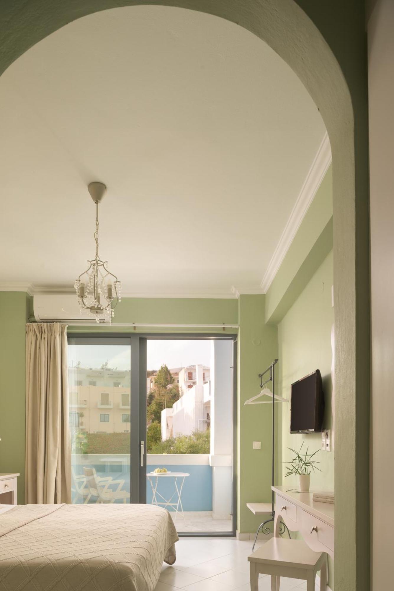 Double or Twin or Single Room Land View