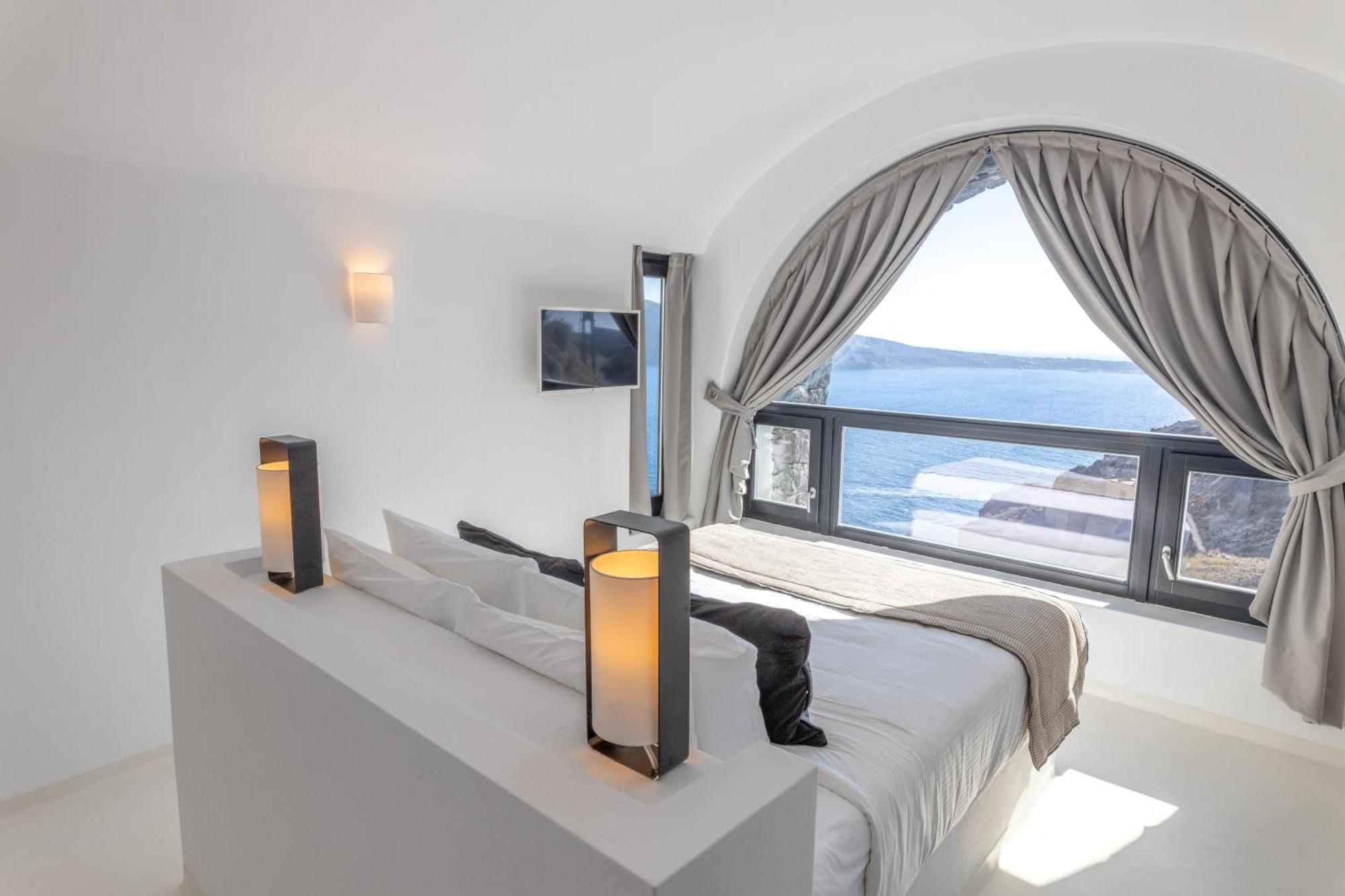 Deluxe Double Room Private Pool & Partial Sea View