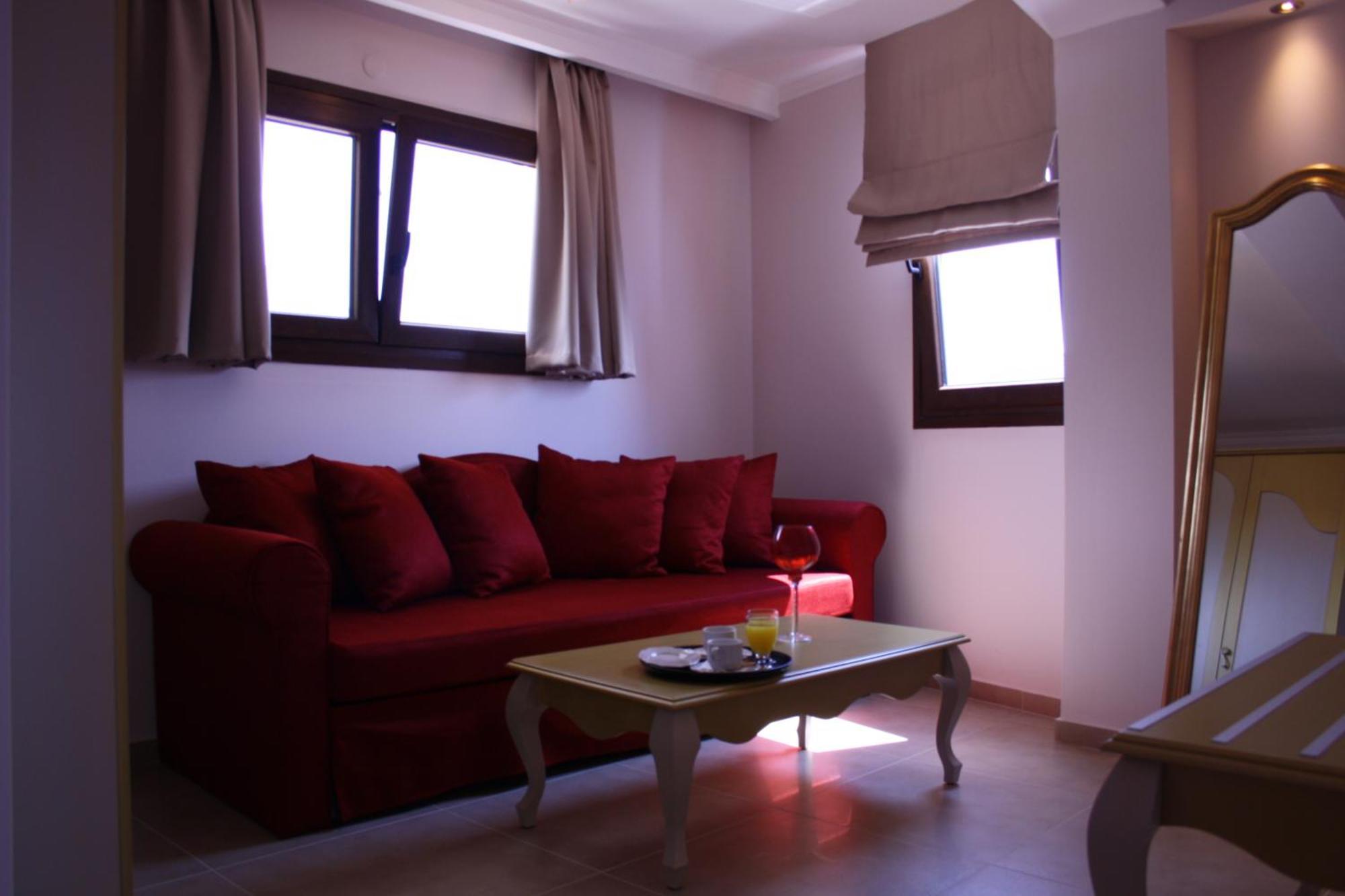 One-Bedroom Suite Panoramic Sea View