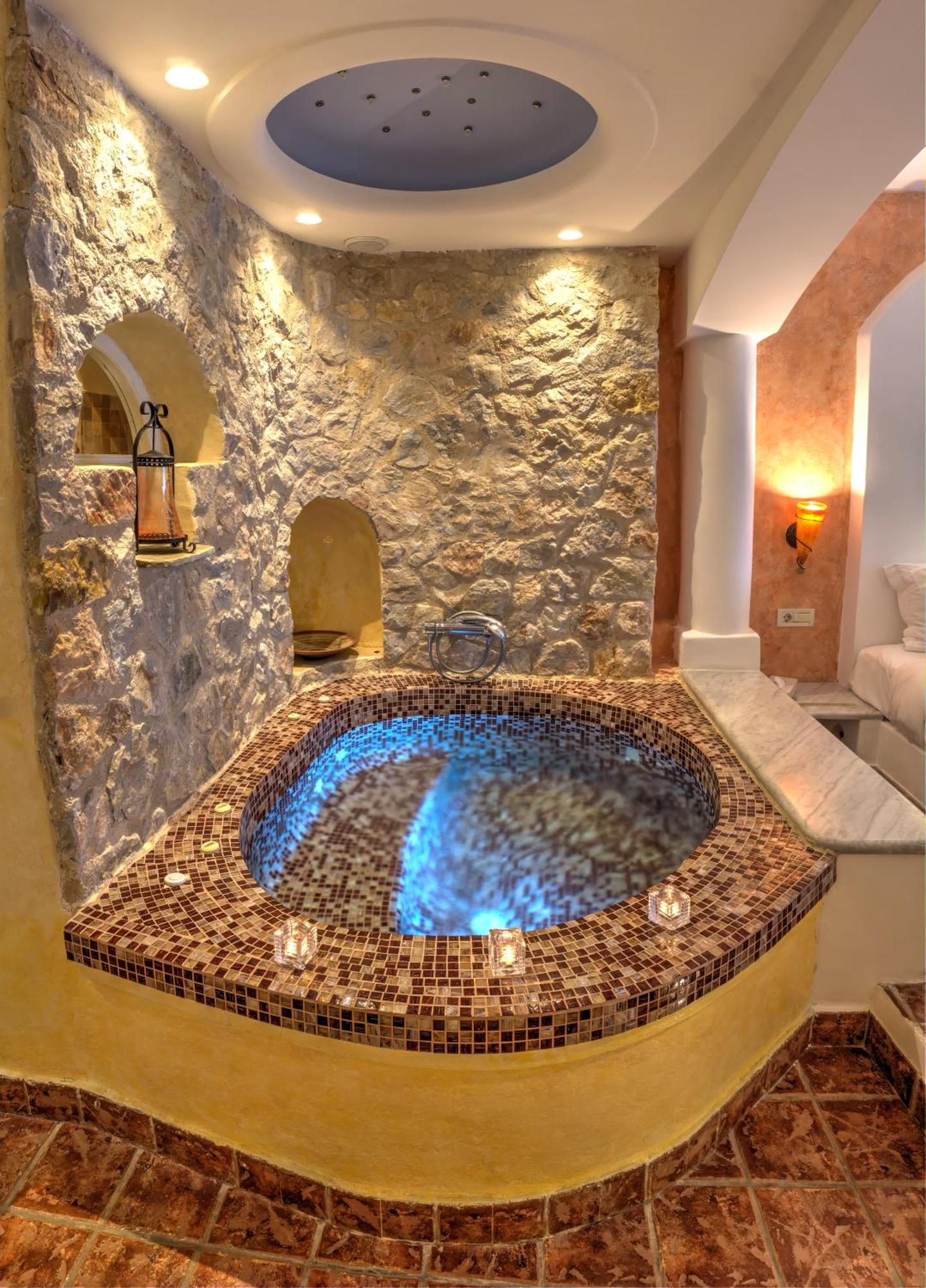 Senior Suite Spa Bath Caldera View