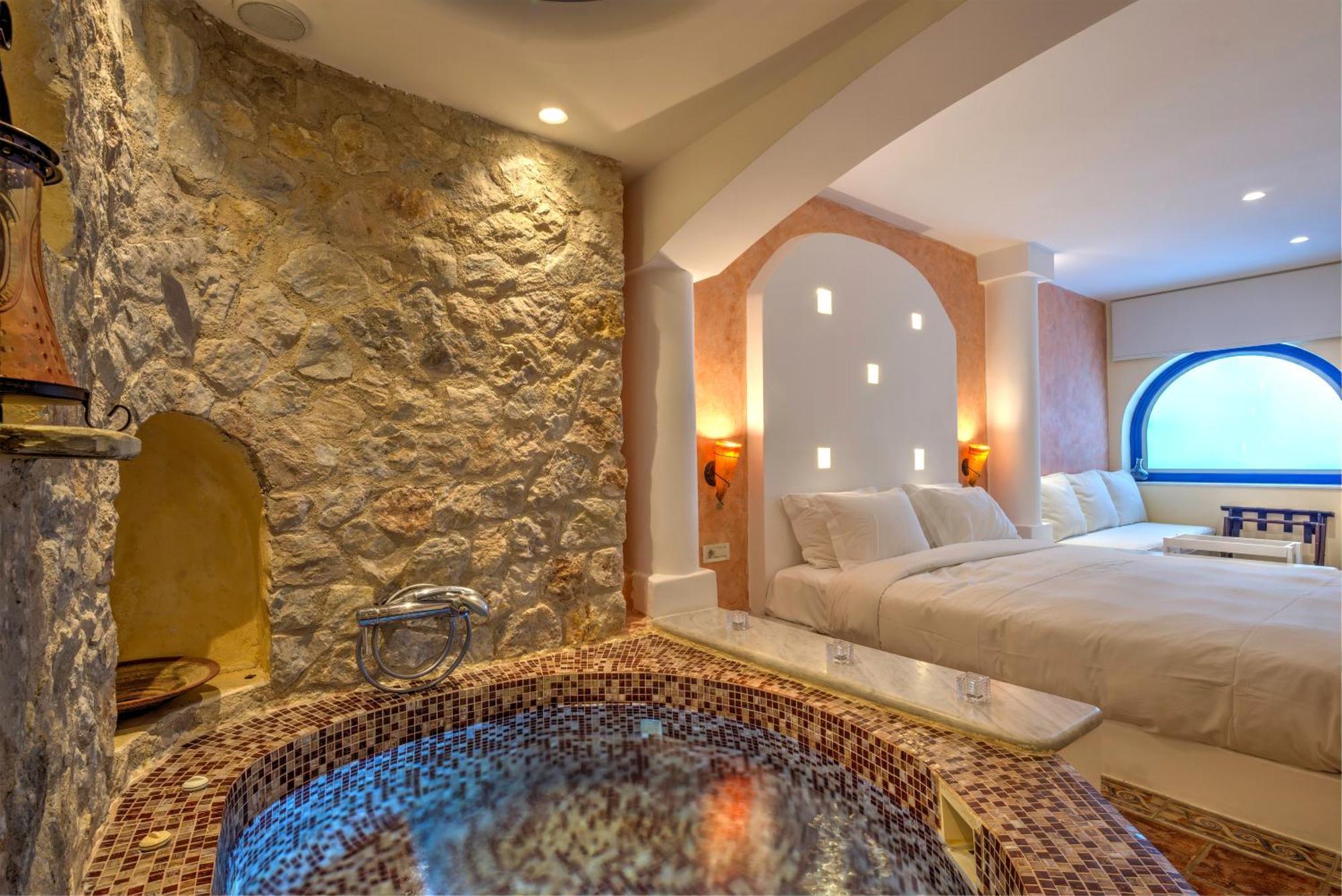 Senior Suite Spa Bath Caldera View