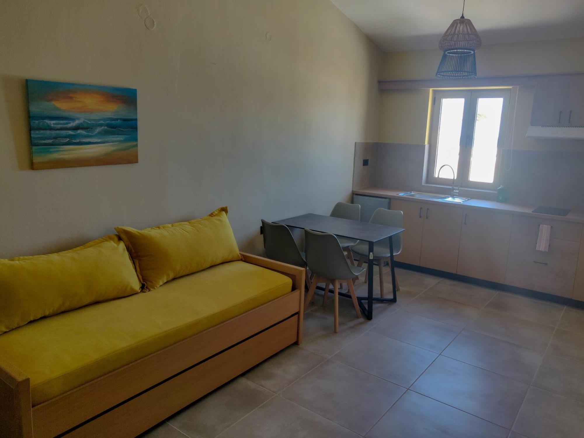 Family Apartment Sea View Top Floor