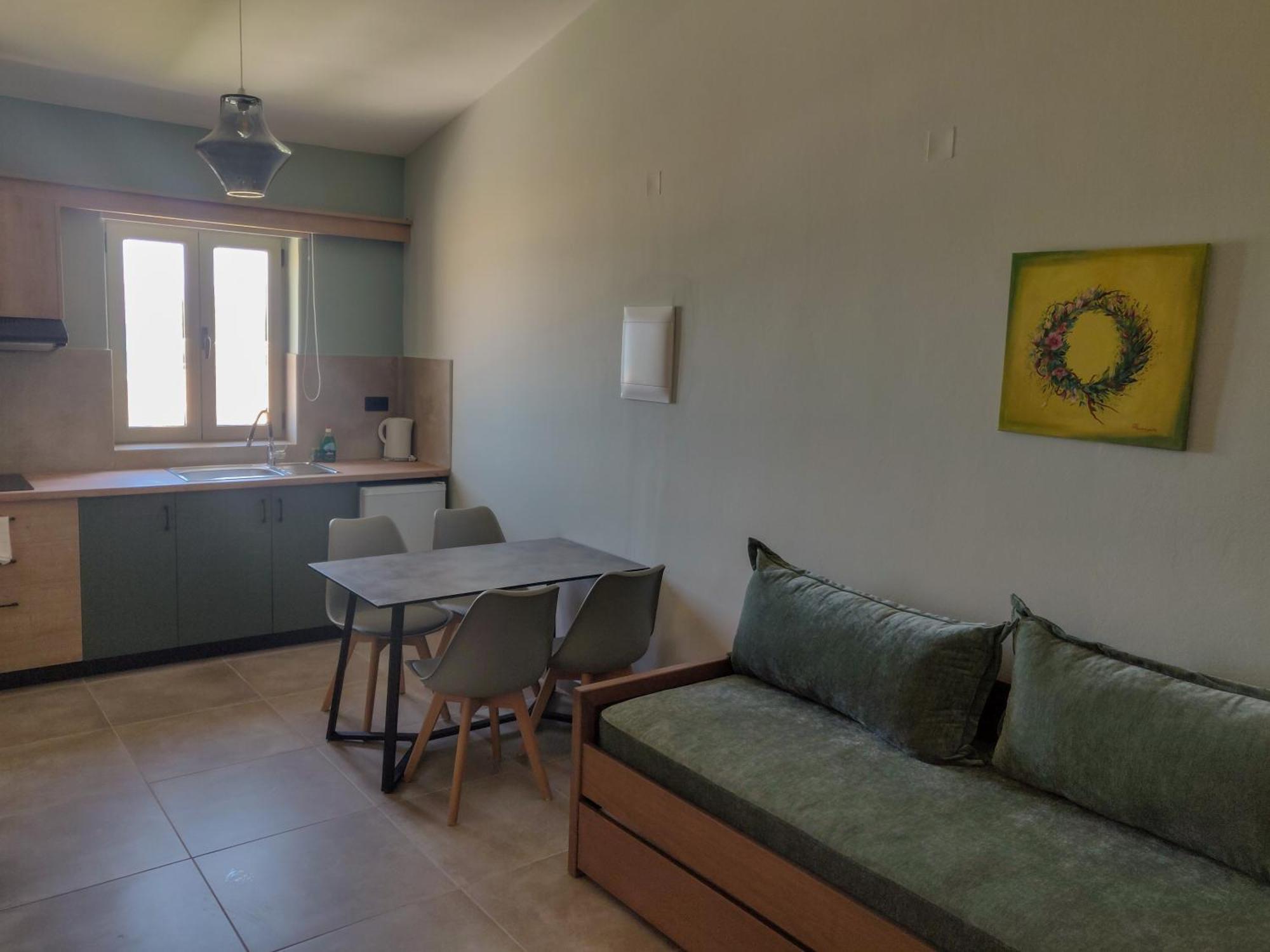 Family Apartment Sea View Top Floor