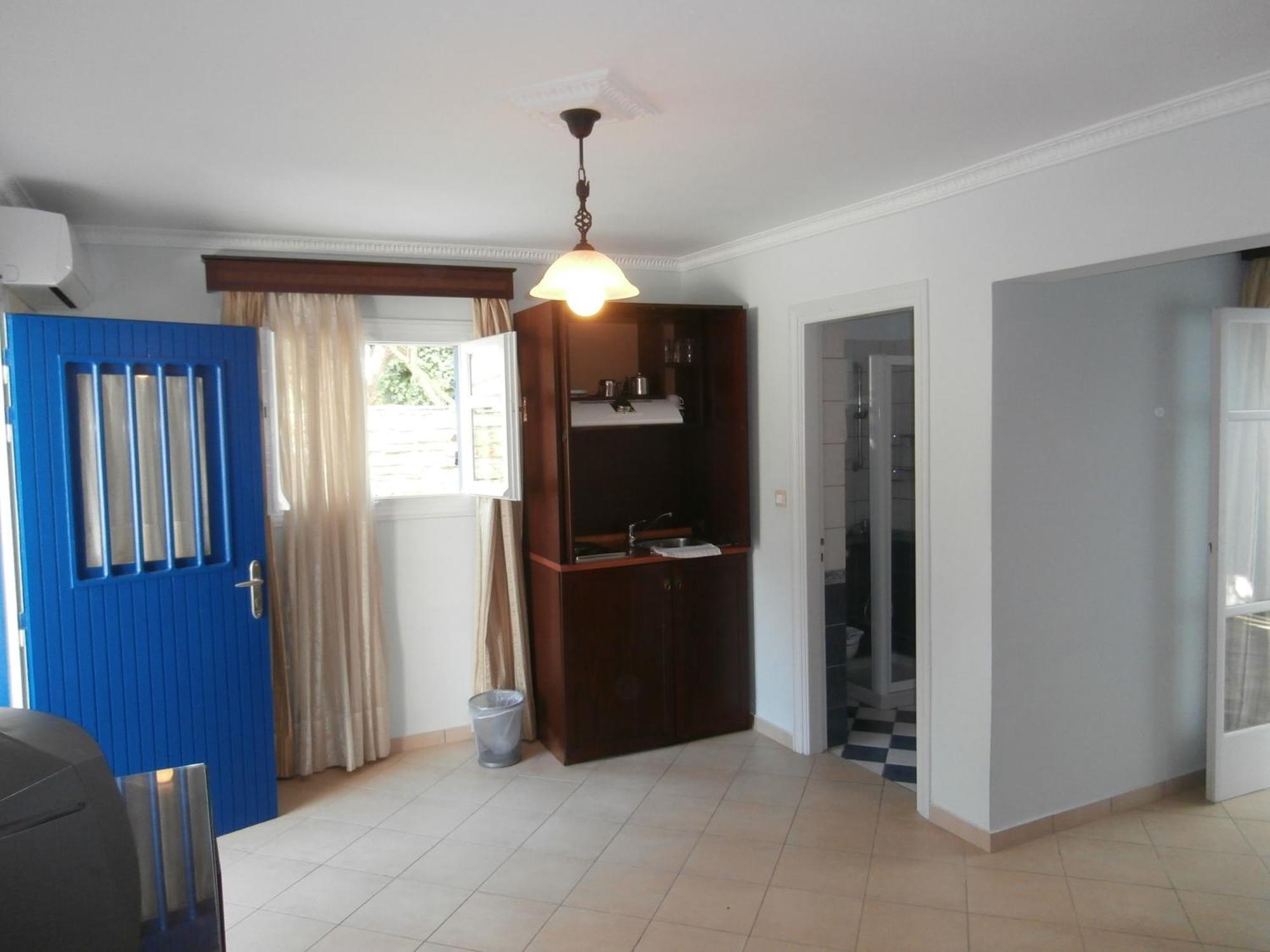 Budget One-Bedroom Apartment