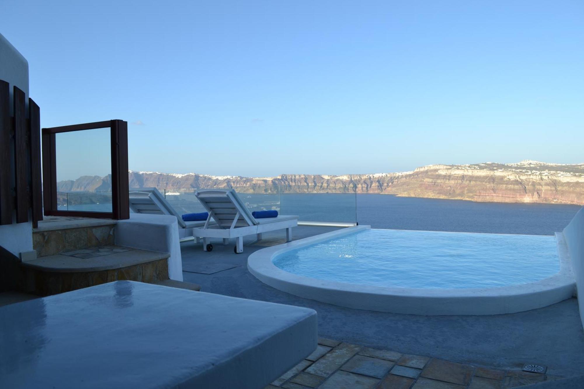 Cliffside Junior Suite Private Pool Caldera View