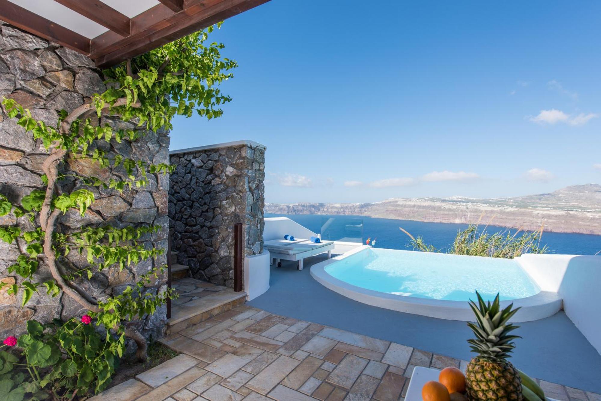 Cliffside Junior Suite Private Pool Caldera View