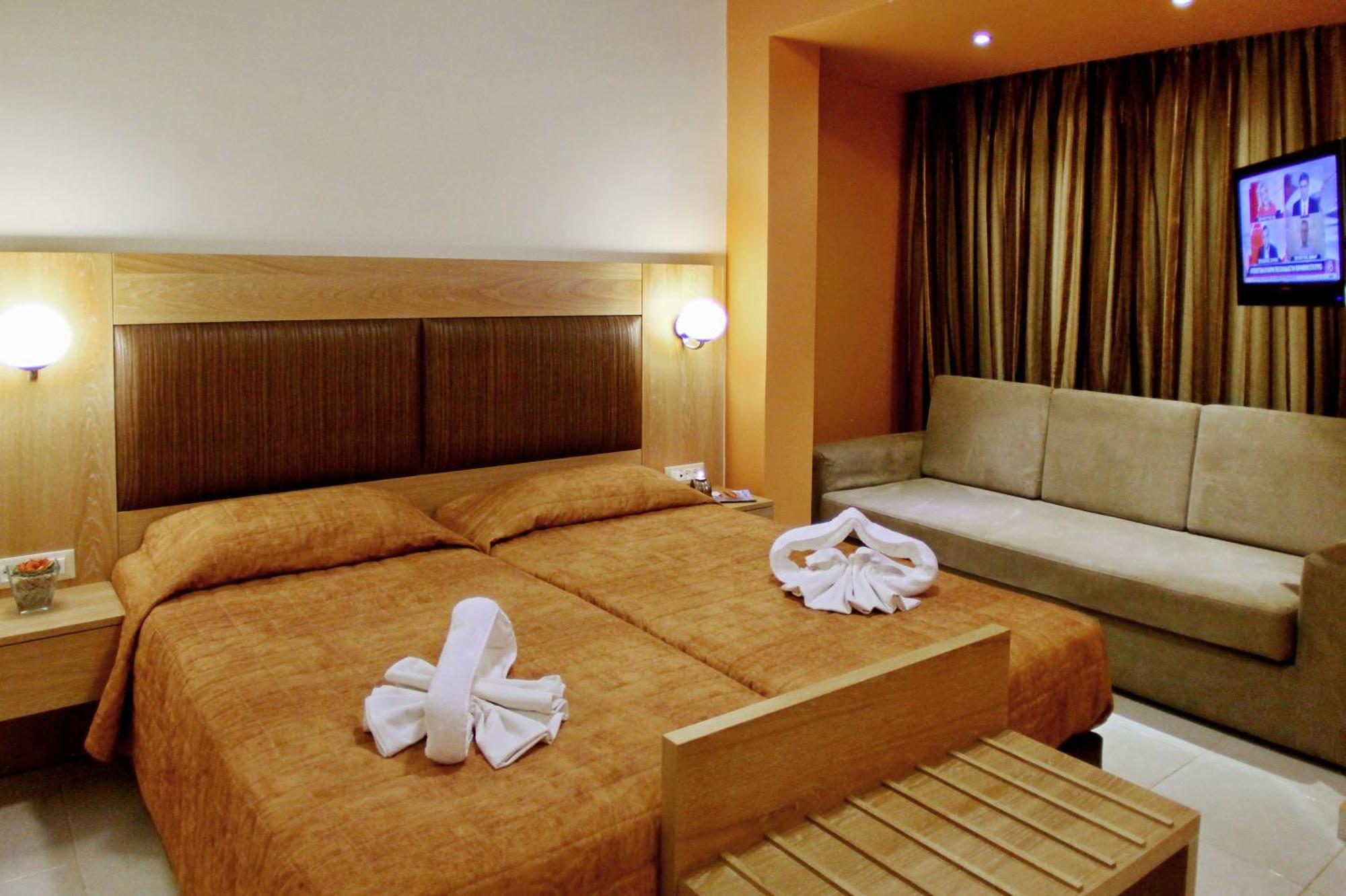 Deluxe Apartment