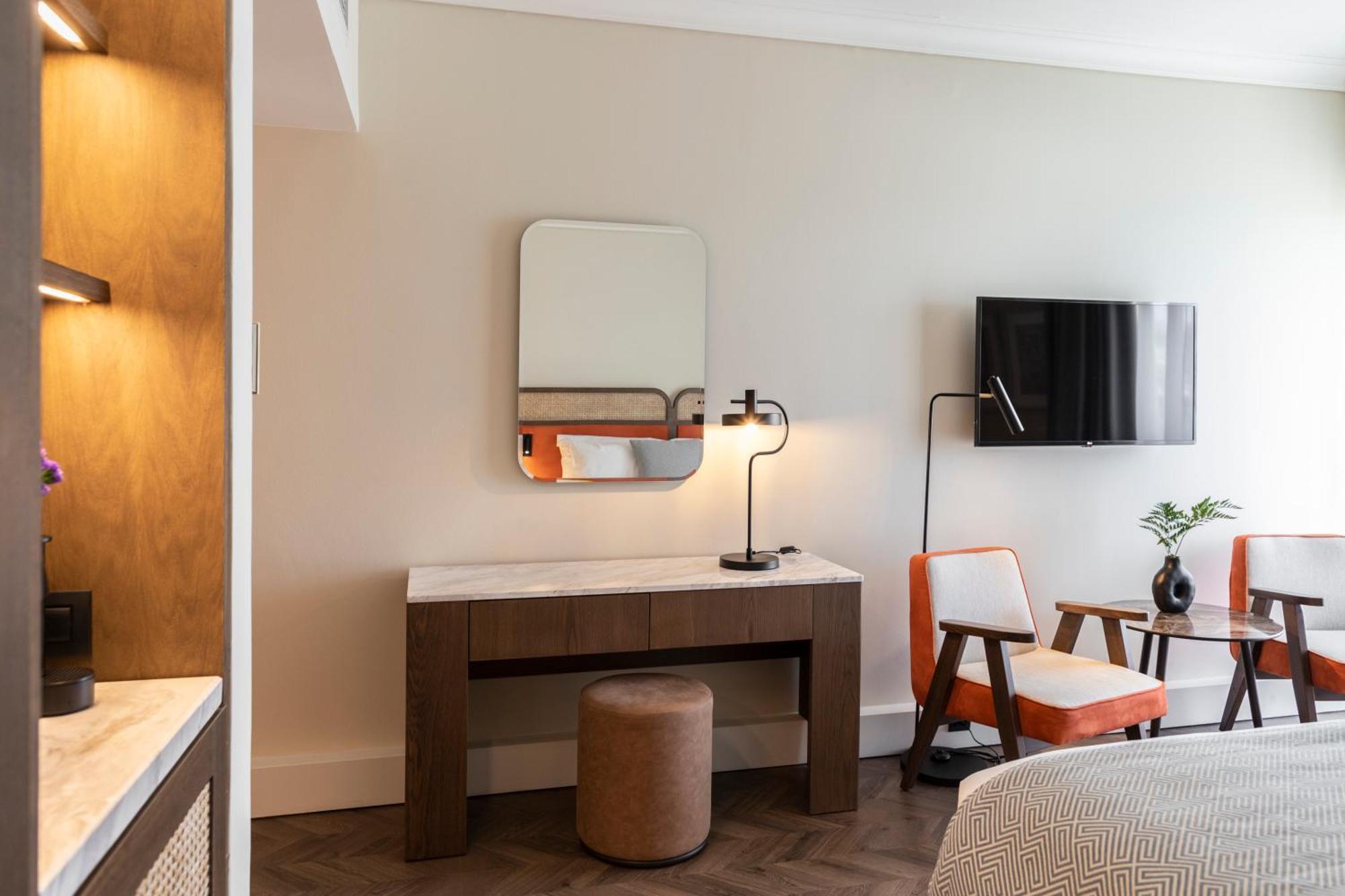 Superior Double or Twin Room Garden View