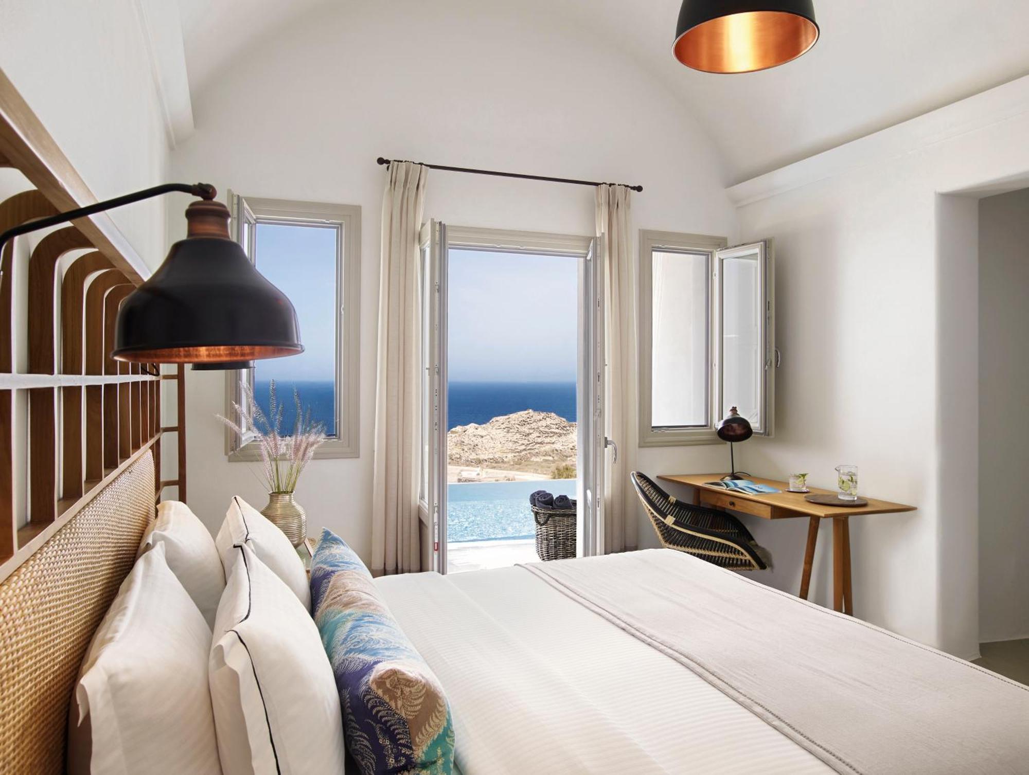Sunset & Sea View Suite Pool & Jacuzzi