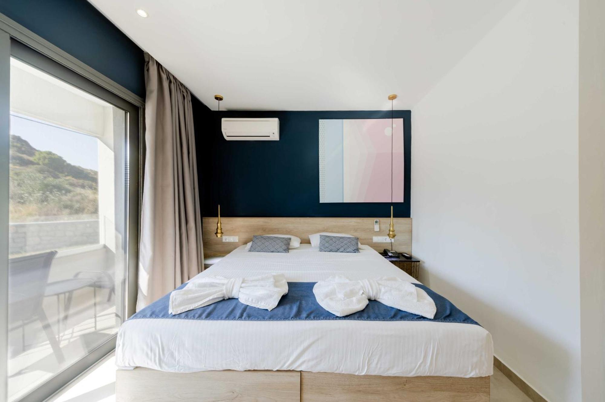 Deluxe Double Room Garden View