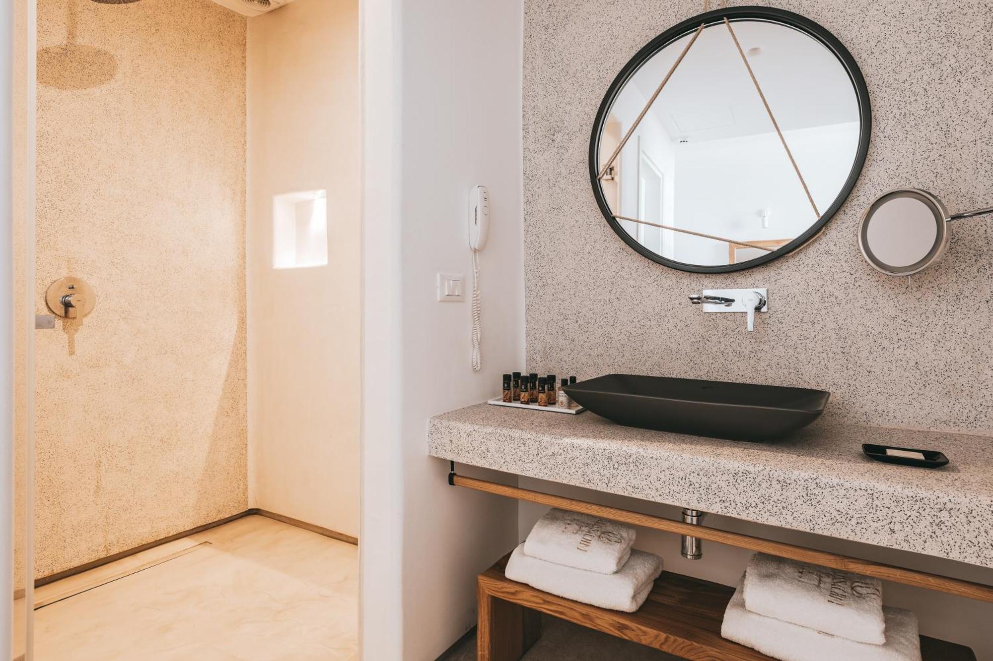 Premium Suite Private Pool & Sea View
