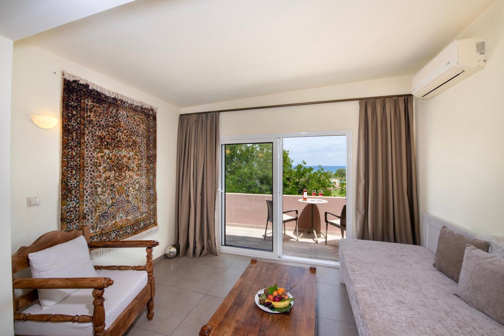Standard Double Suite