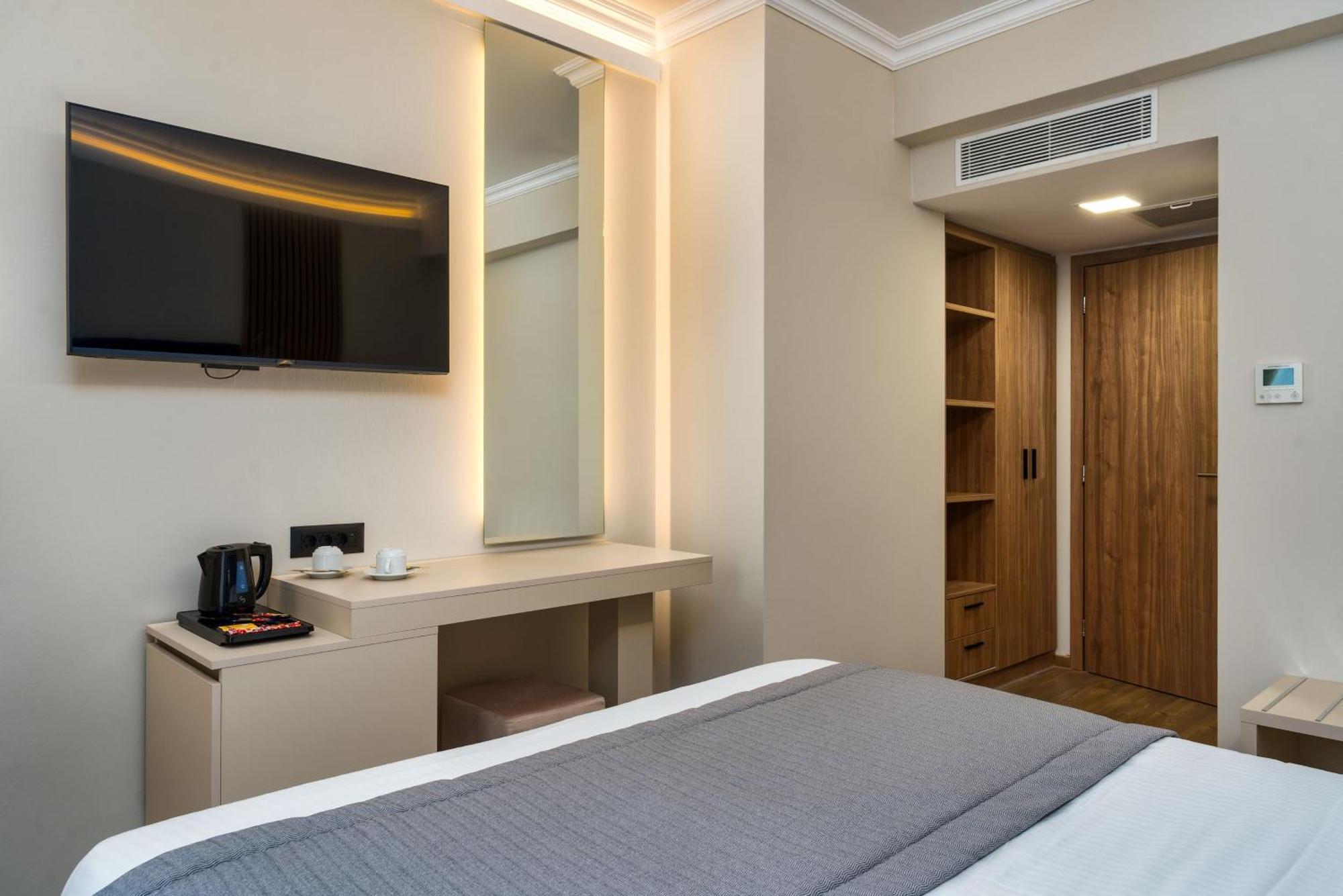 Double Room Side Sea View
