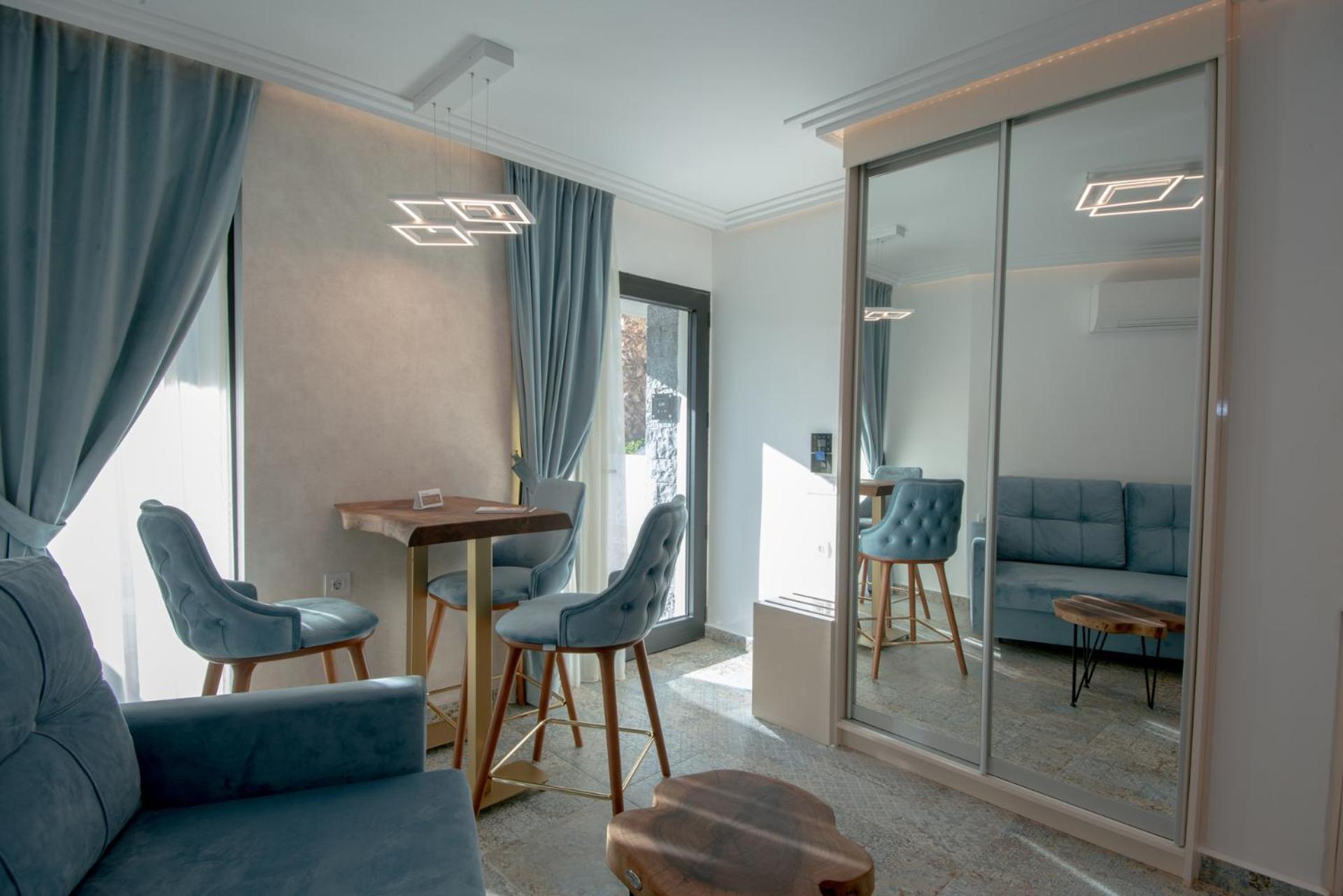 Junior Suite Private Terrace